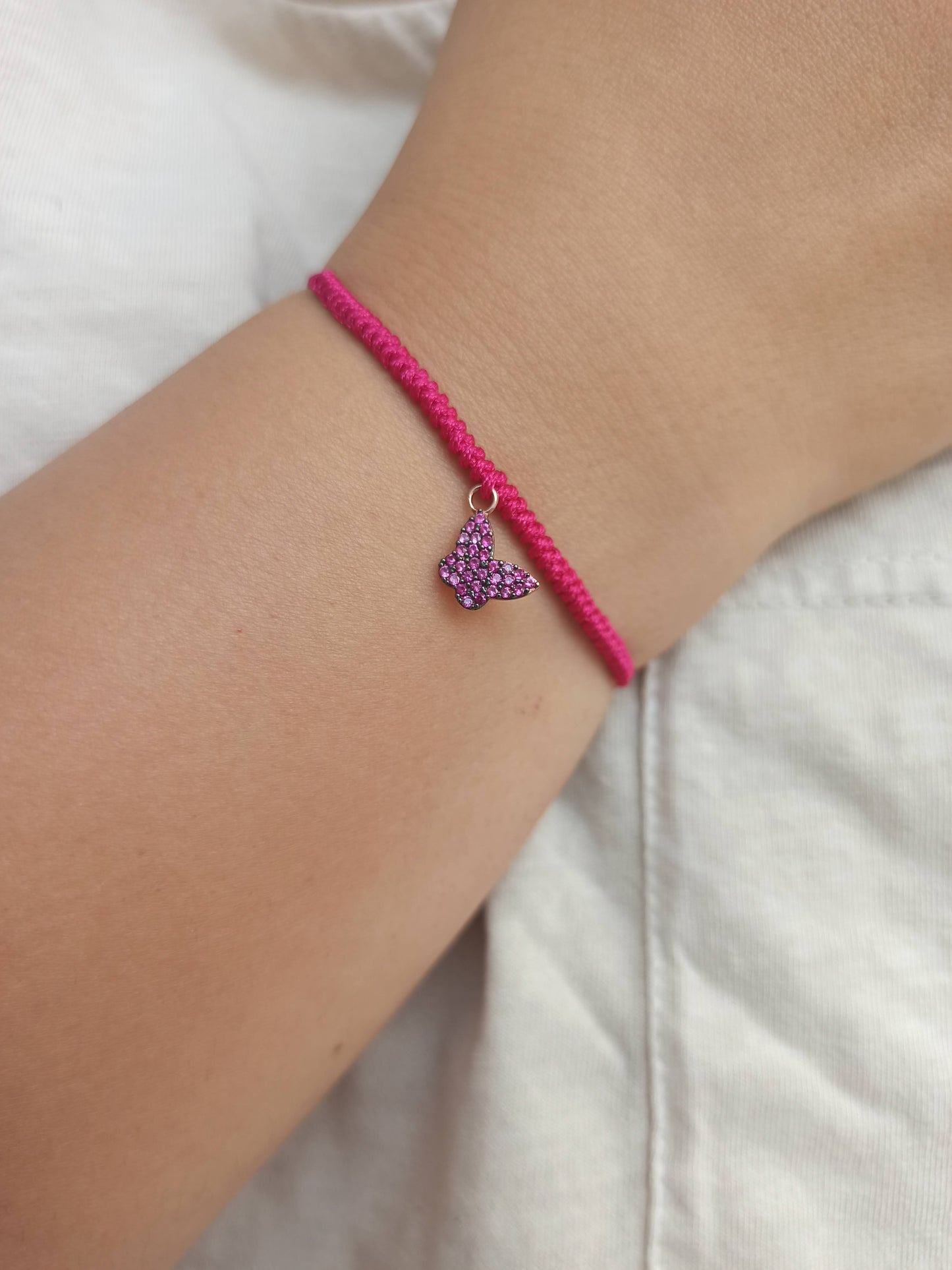 Pembe taşlı gümüş kelebek ipli bileklik