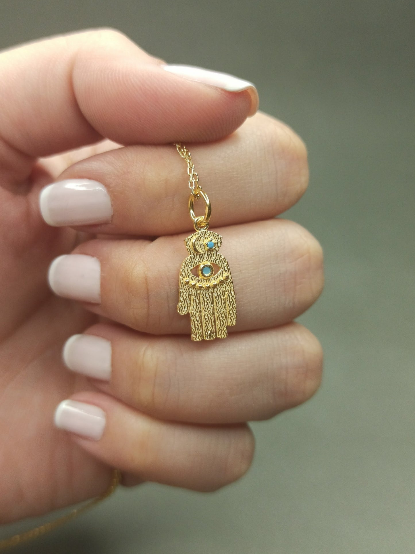 Turkuaz Taşlı Fatma’nın Eli Kolye, Koruma ve Şans Sembolü