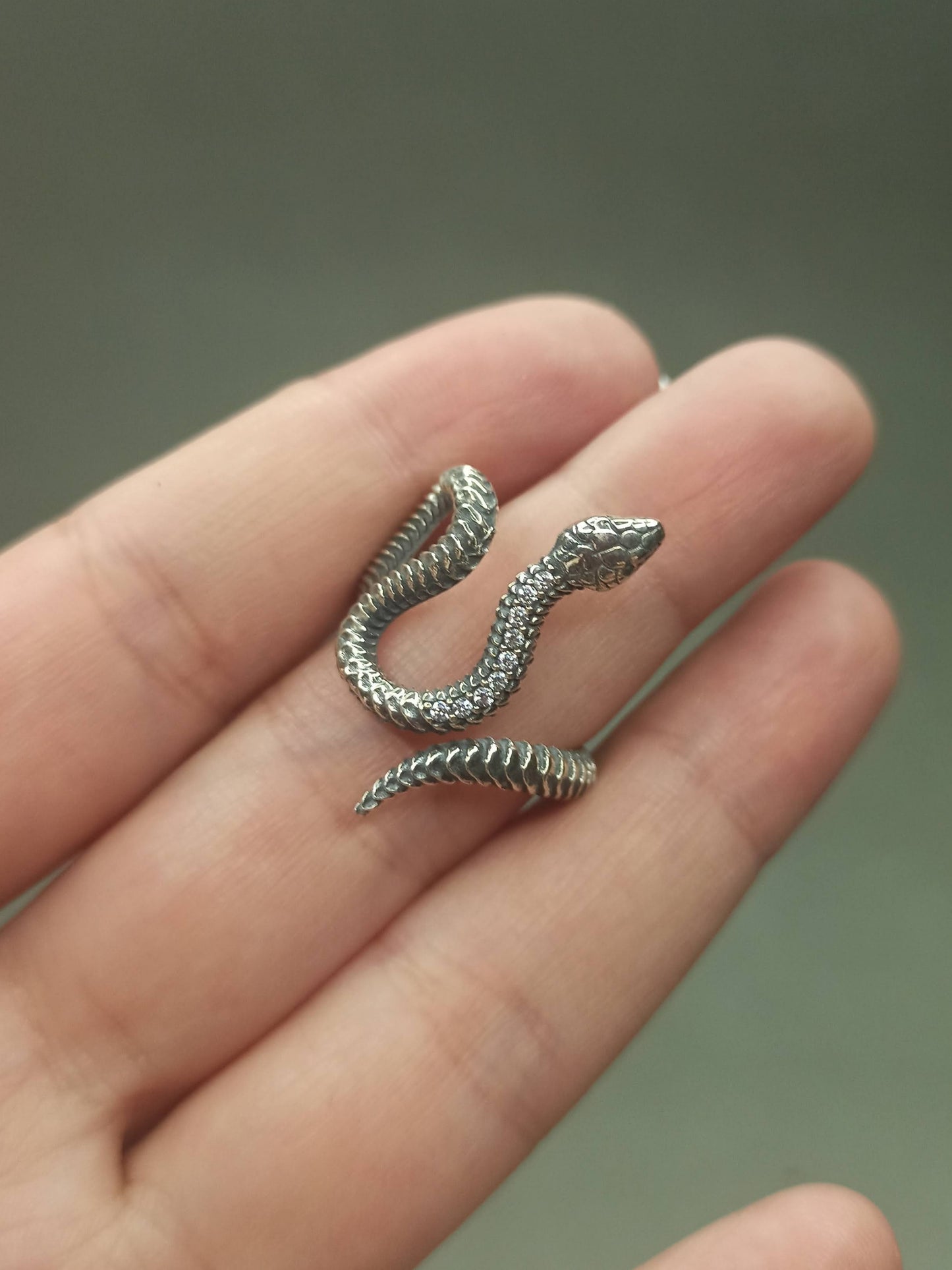 Zirkon Taşlı S-Form Yılan Yüzük, Ayarlanabilir