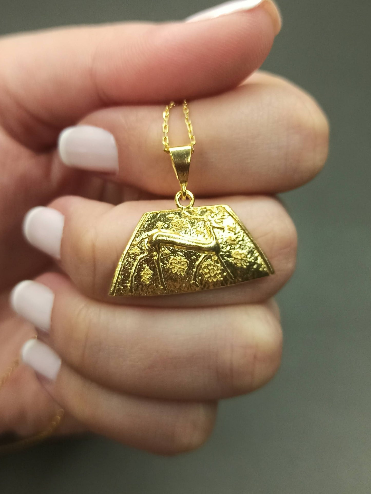 Antik Hitit Geyiği Gümüş Kolye