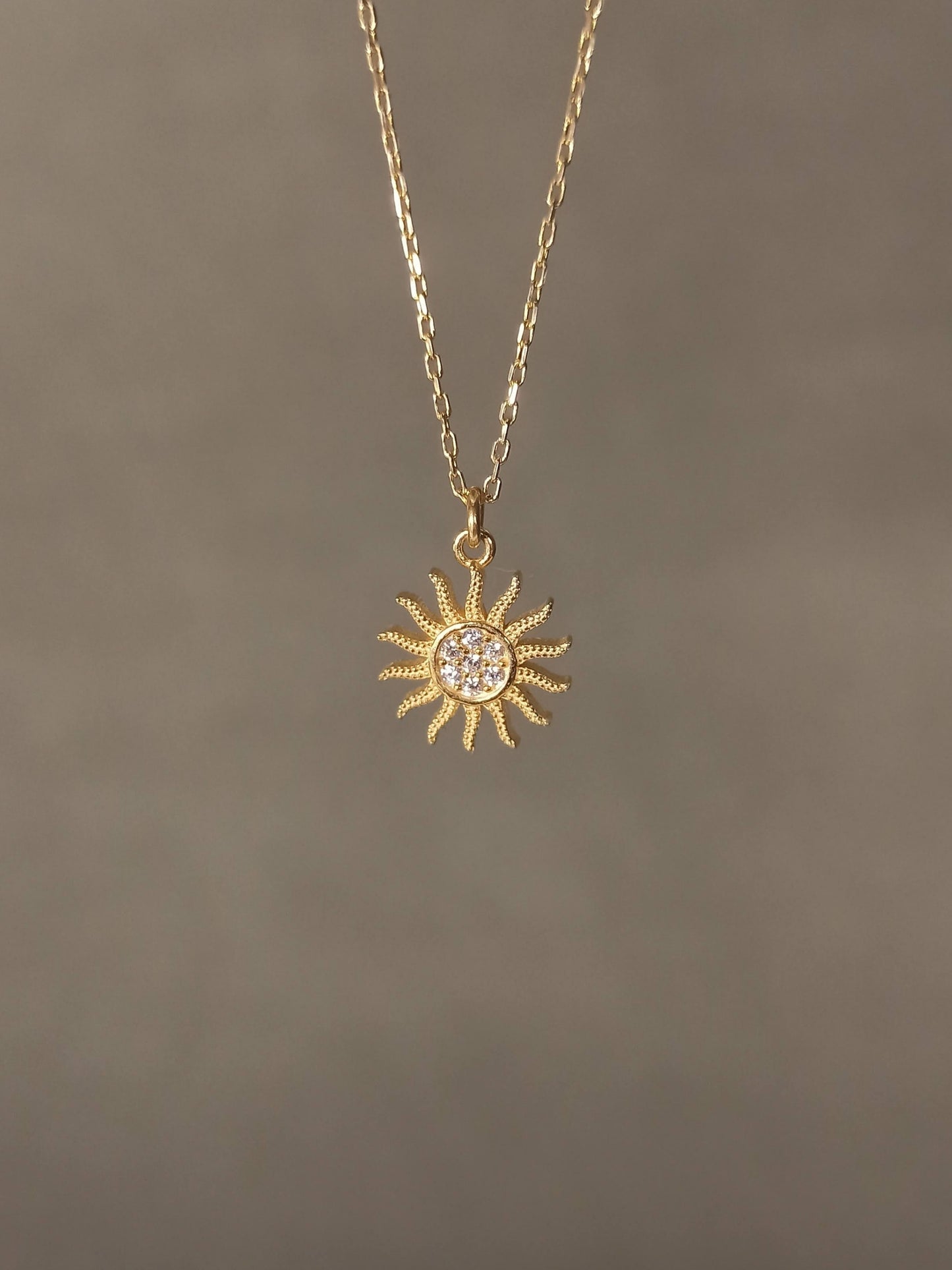 Mini Güneş Kolye, Zirkon Taşlı - Gümüş