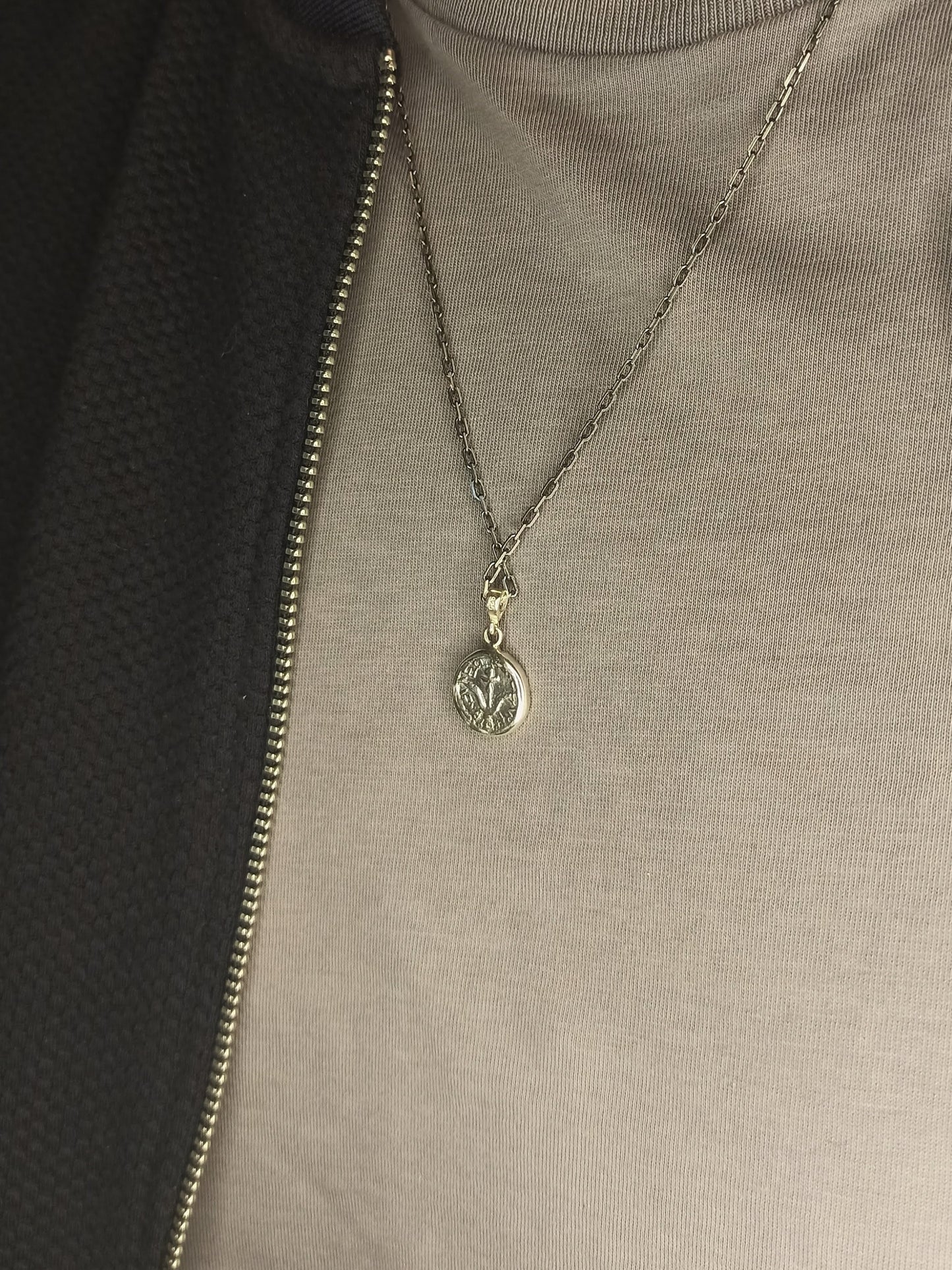 Çift Taraflı Antik Stil Gümüş Madalyon Güneş Kolye