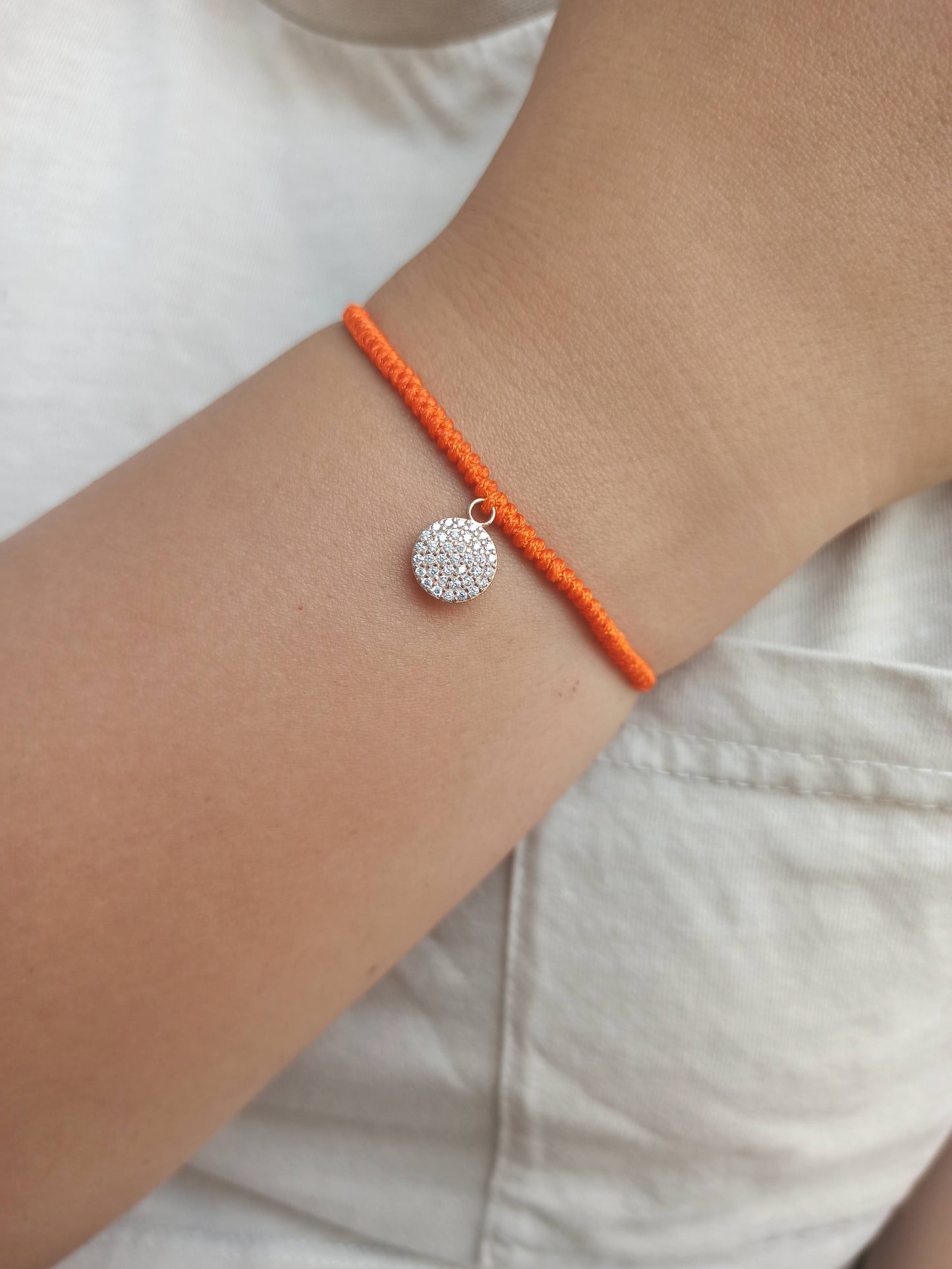 Taşlı gümüş turuncu ipli bileklik