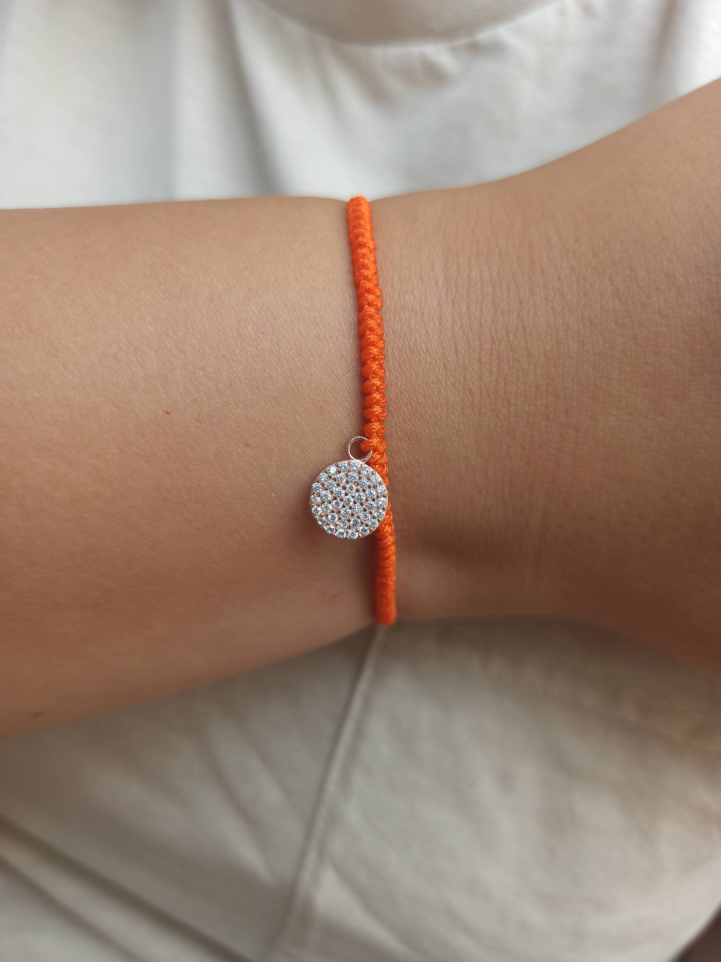 Taşlı gümüş turuncu ipli bileklik