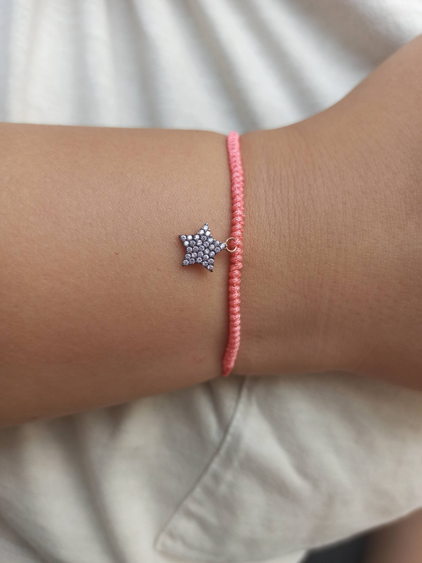 Pembe taşlı gümüş yıldız ipli bileklik