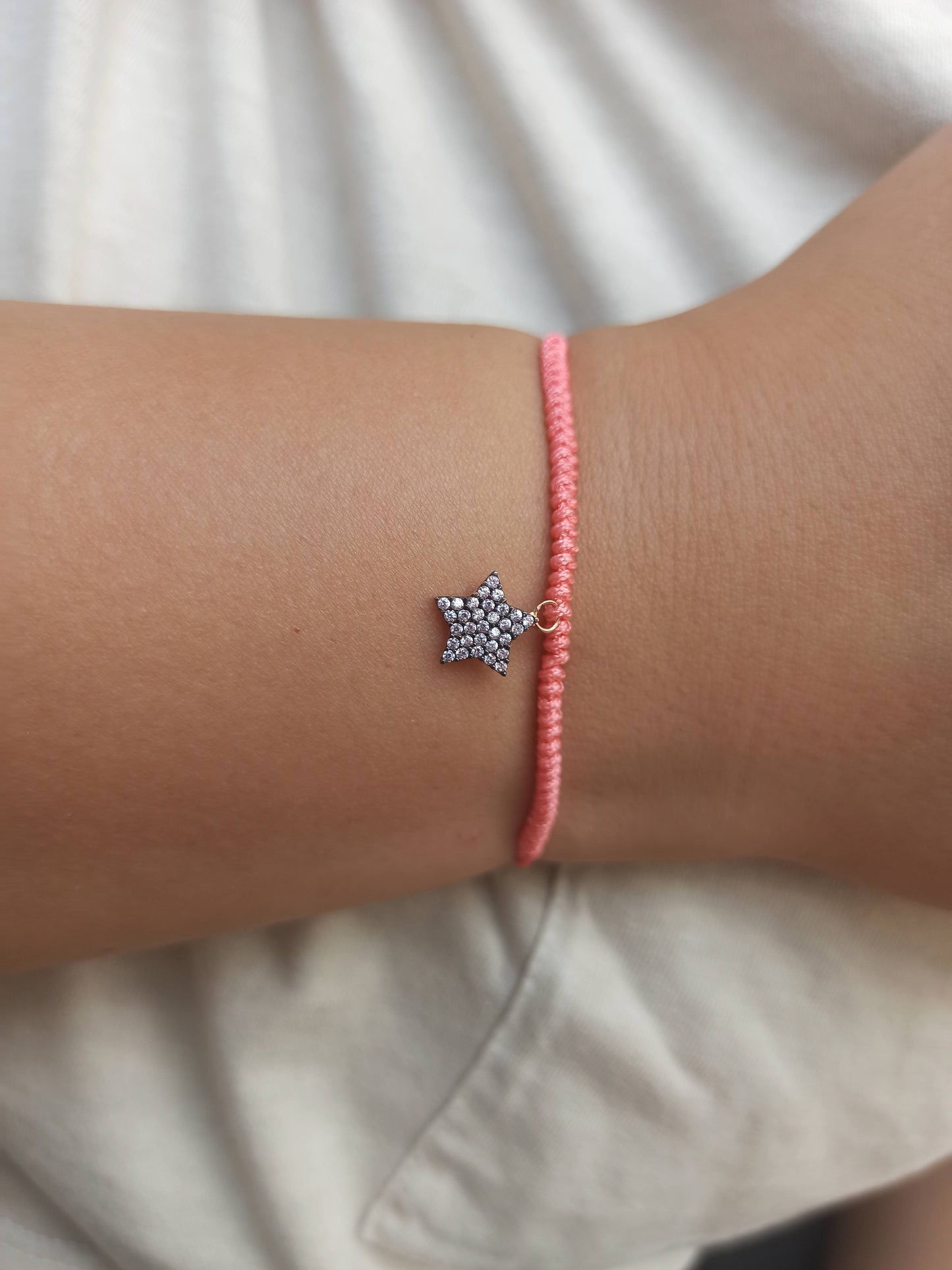 Pembe taşlı gümüş yıldız ipli bileklik