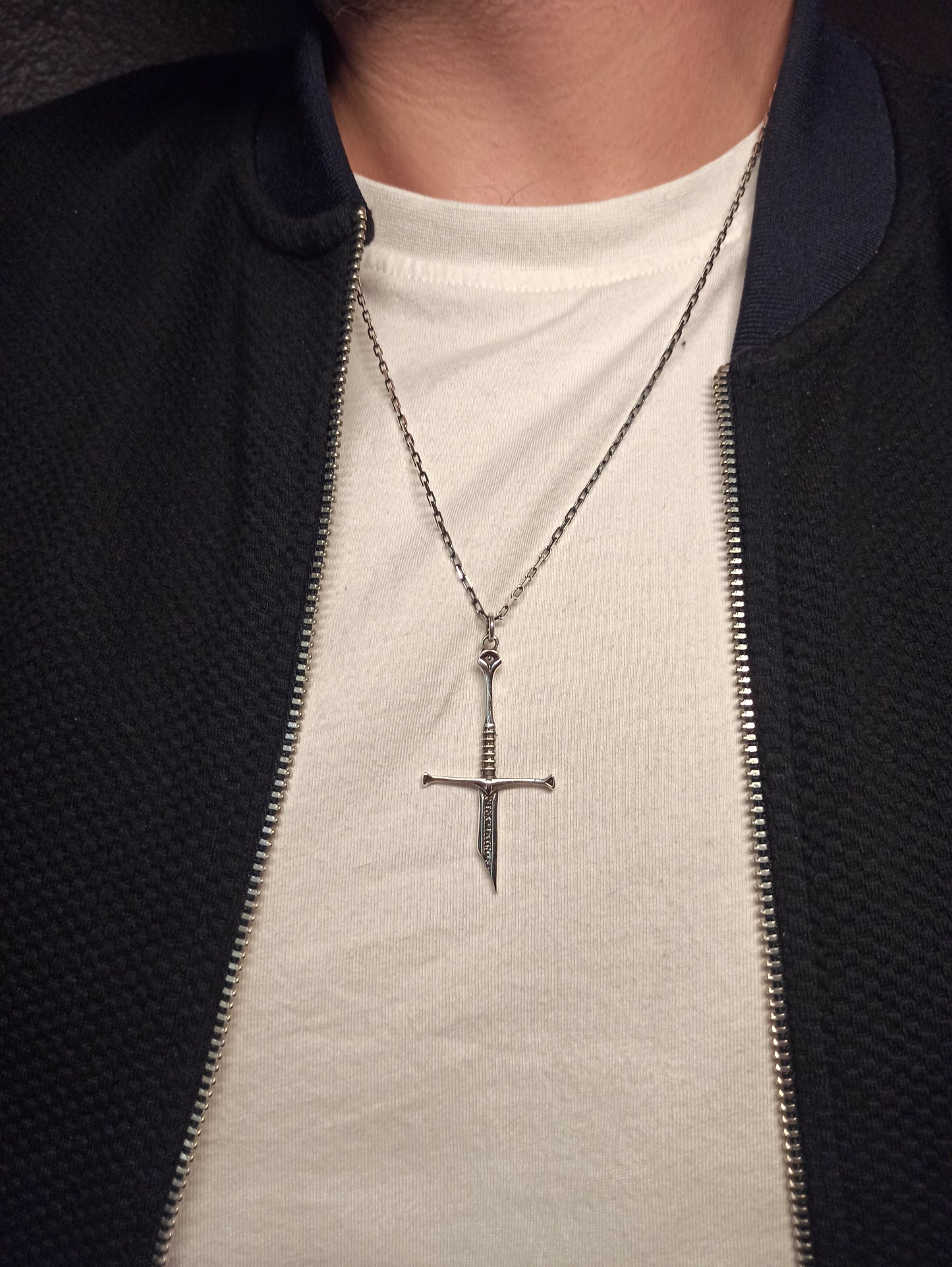 El Yapımı Gümüş Kılıç Erkek Kolye