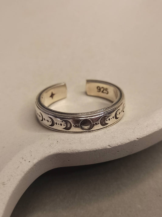 Gümüş Ay Döngüleri Yüzük, Ayarlanabilir