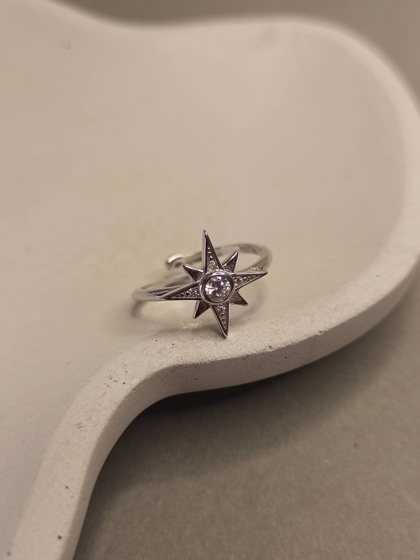 Zirkon Taşlı Kutup Yıldızı Yüzük, Ayarlanabilir