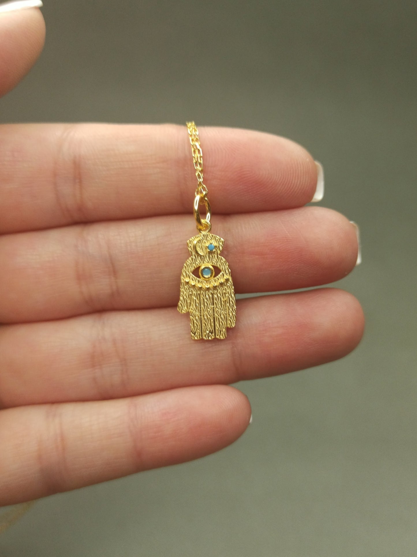 Turkuaz Taşlı Fatma’nın Eli Kolye, Koruma ve Şans Sembolü