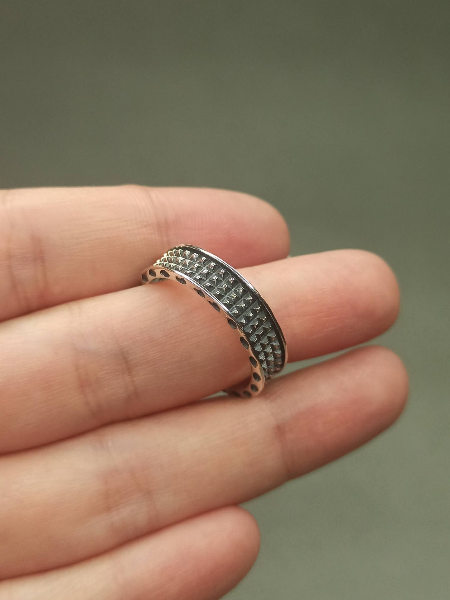 Piramit Motifli Gümüş Erkek Yüzüğü, Ayarlanabilir