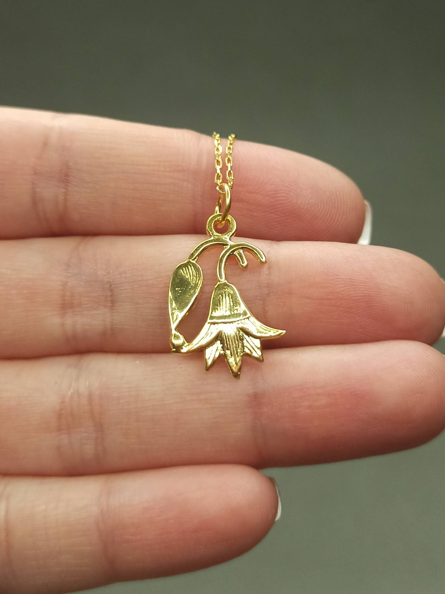 Gümüş Antik Mısır Ters Lale Kolye