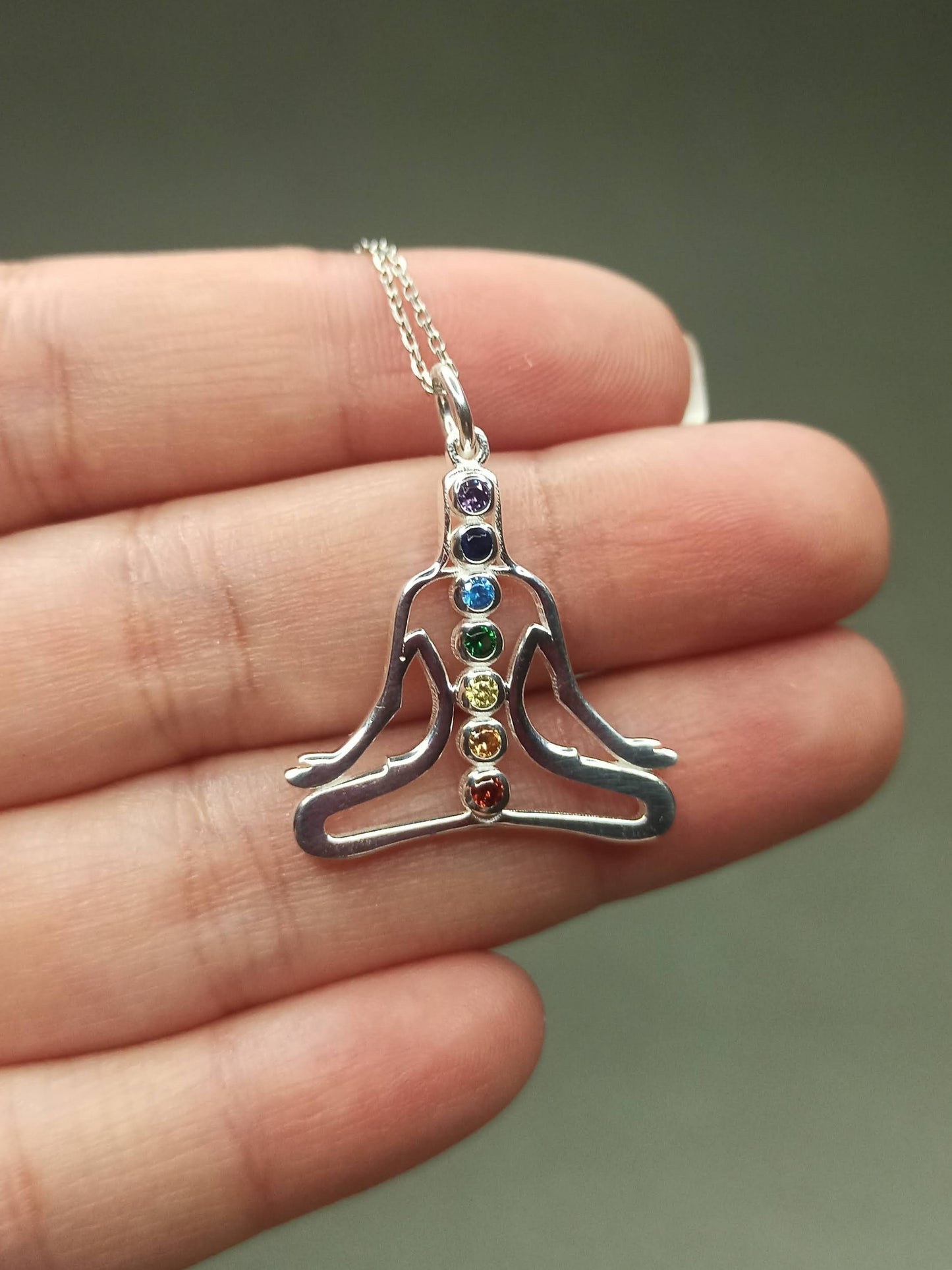 7 Çakra Taşlı Gümüş Lotus Yogi Kolye