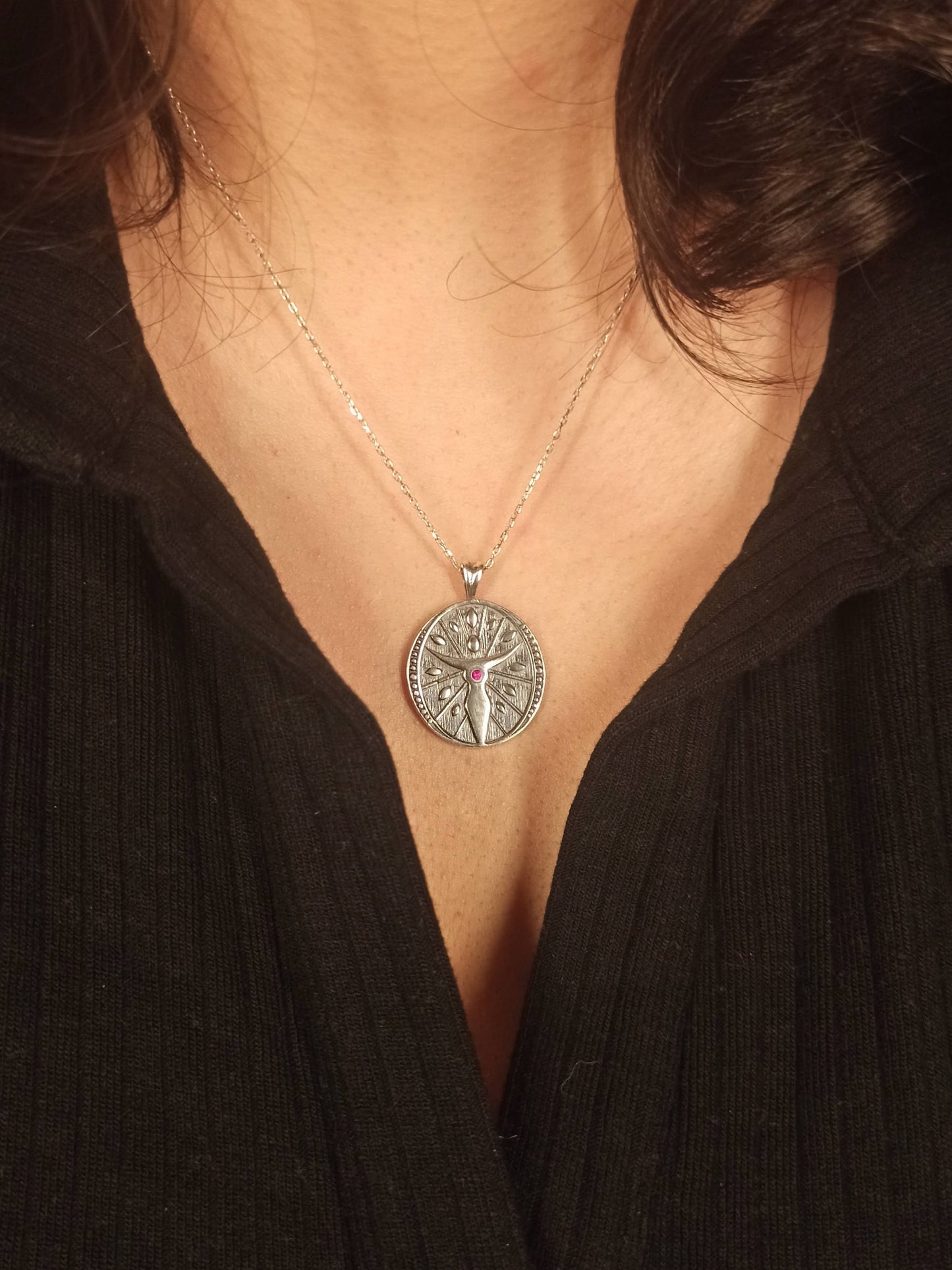 Gümüş Tanrıça Kybele Kolye