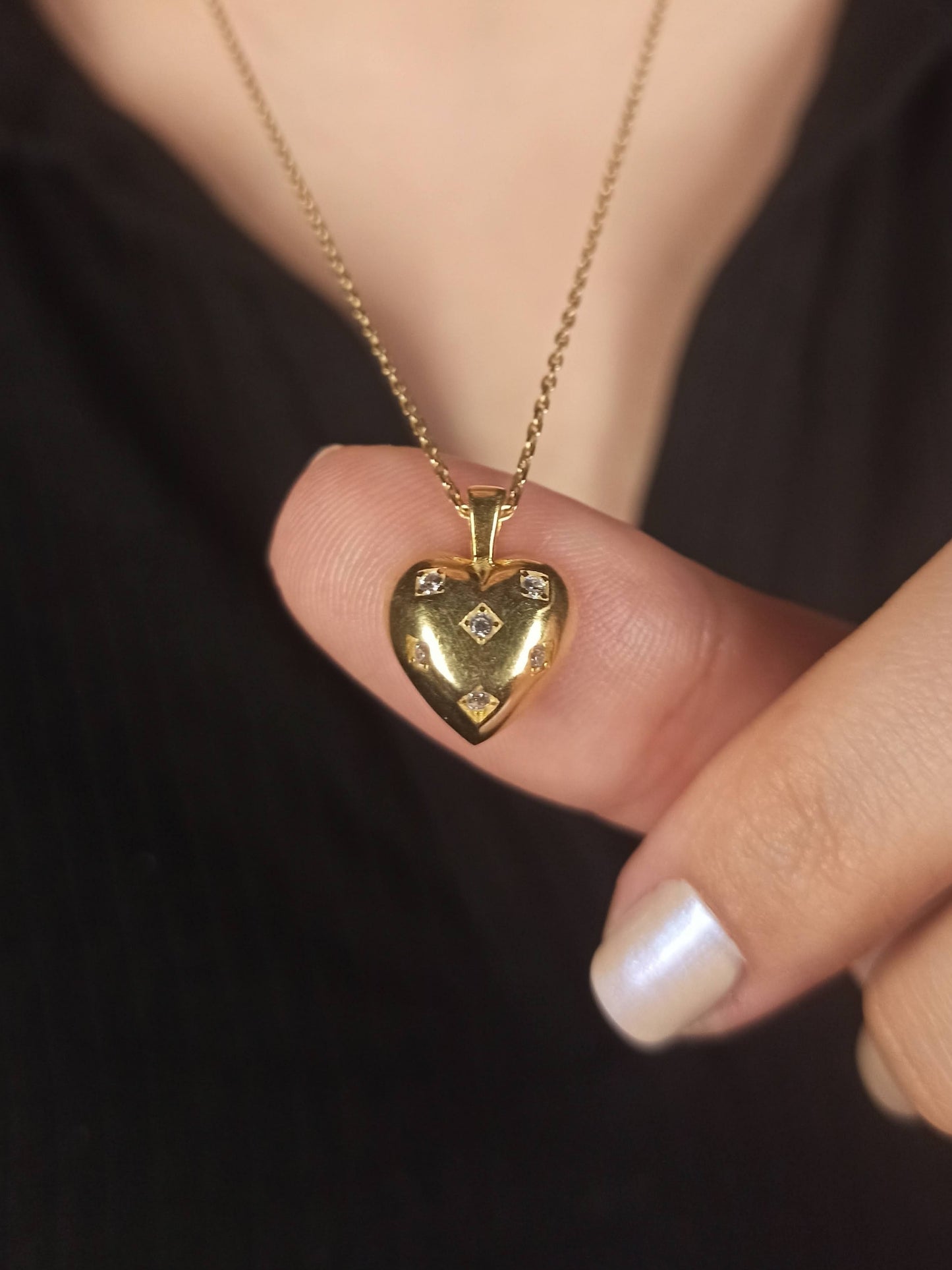 Gümüş Zirkon Taşlı Kalp Kolye