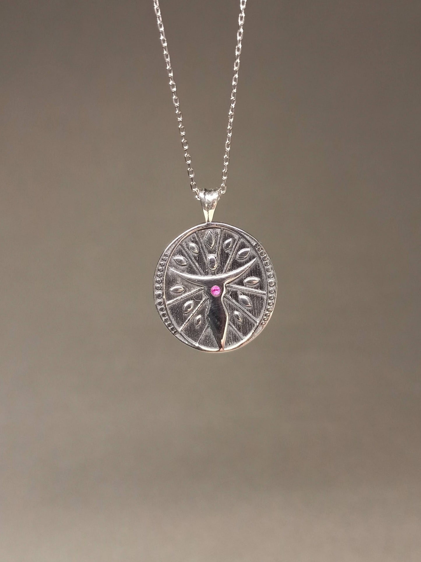 Gümüş Tanrıça Kybele Kolye