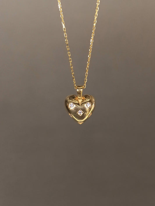 Gümüş Zirkon Taşlı Kalp Kolye
