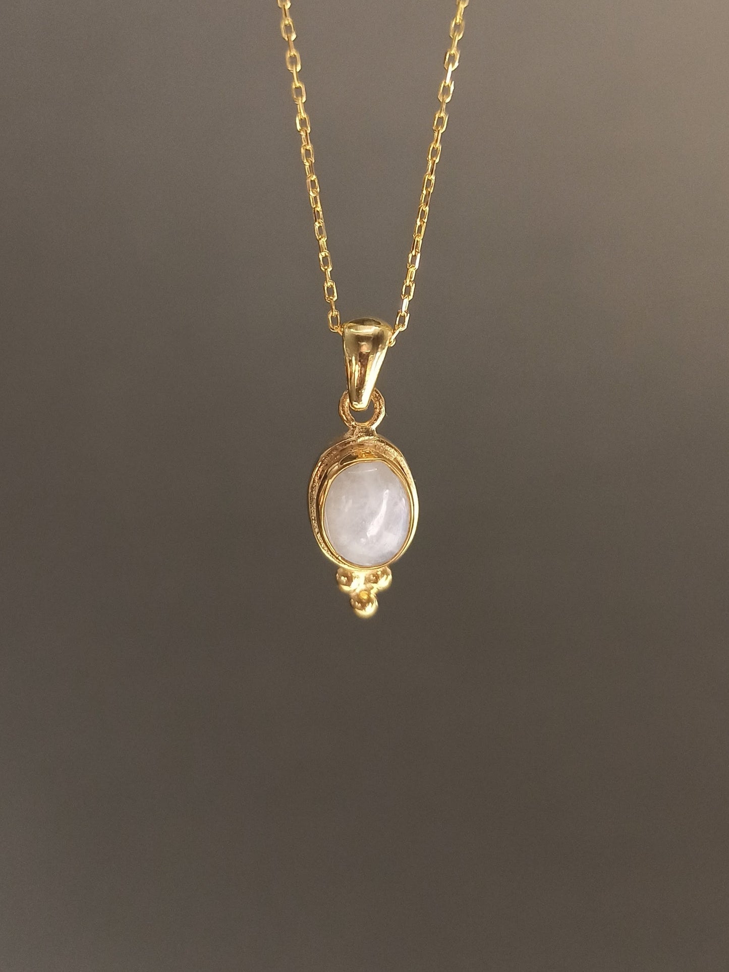 Doğal Ay Taşı Gümüş Kolye