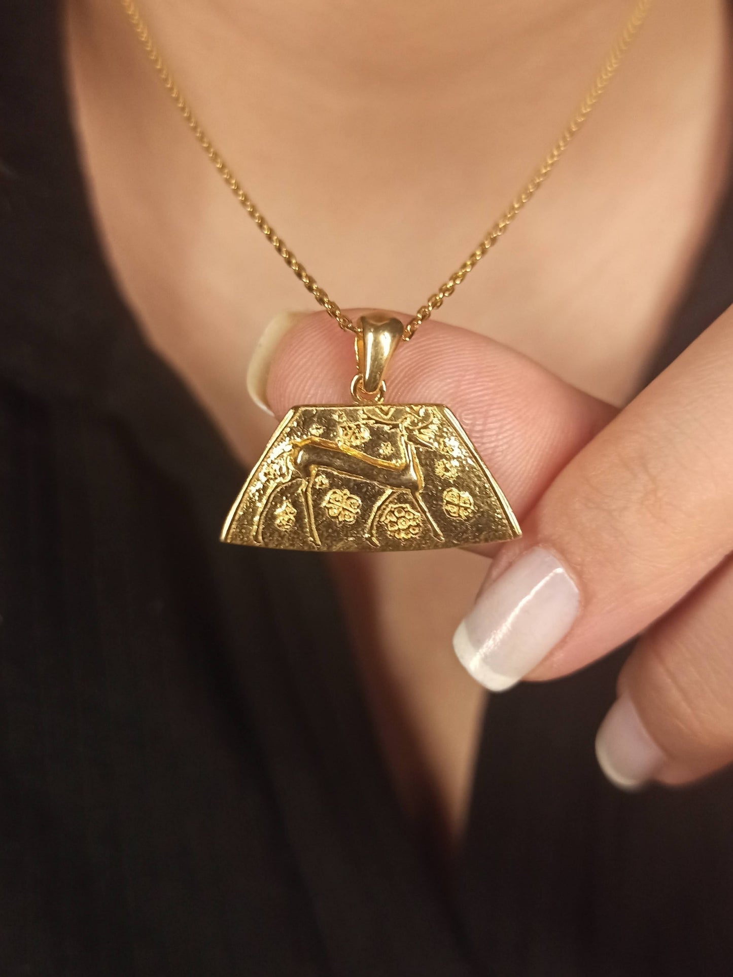 Antik Hitit Geyiği Gümüş Kolye