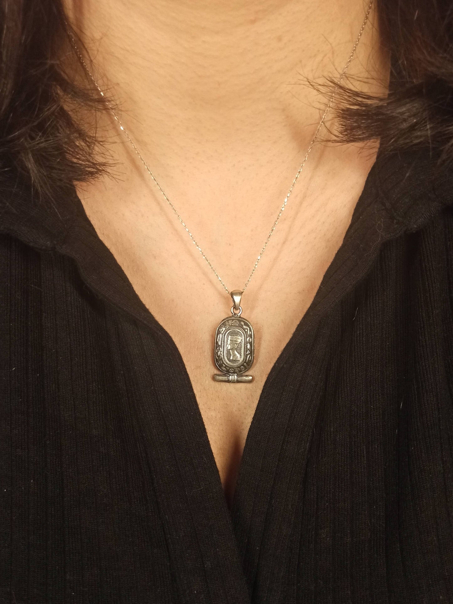 Antik Mısır Kraliçesi Nefertiti Kolye