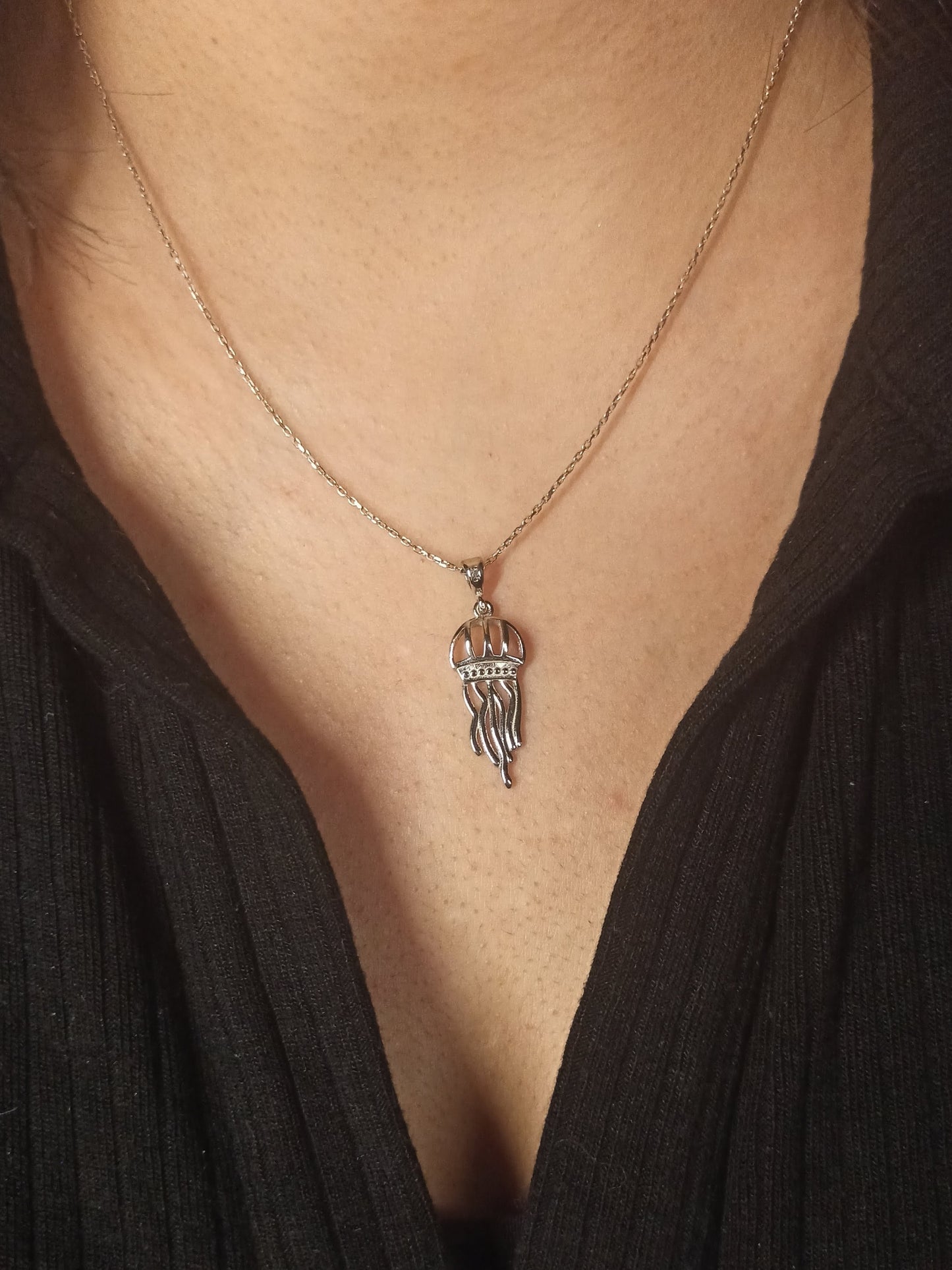 Gümüş Deniz Anası Kolye