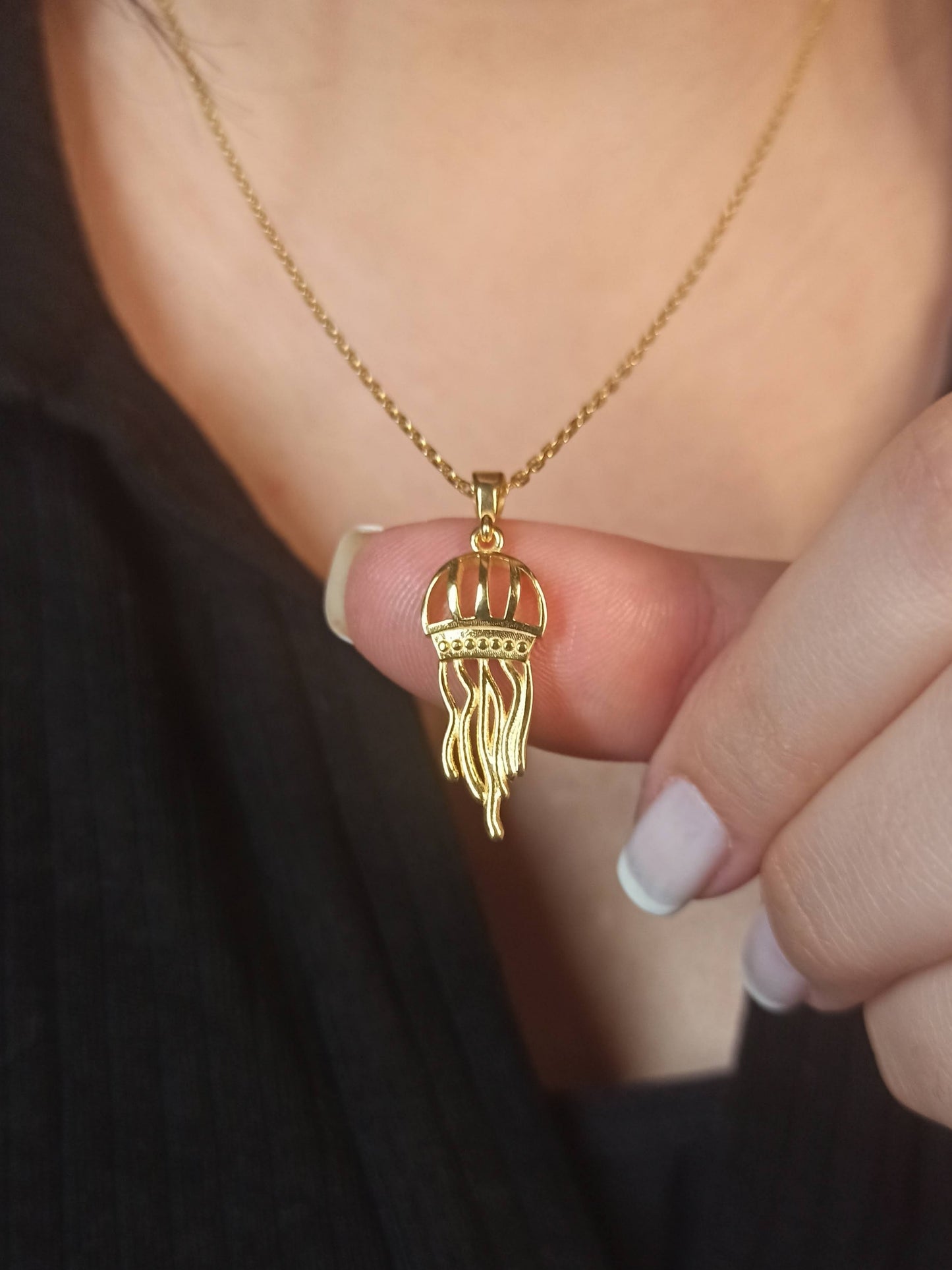 Gümüş Deniz Anası Kolye