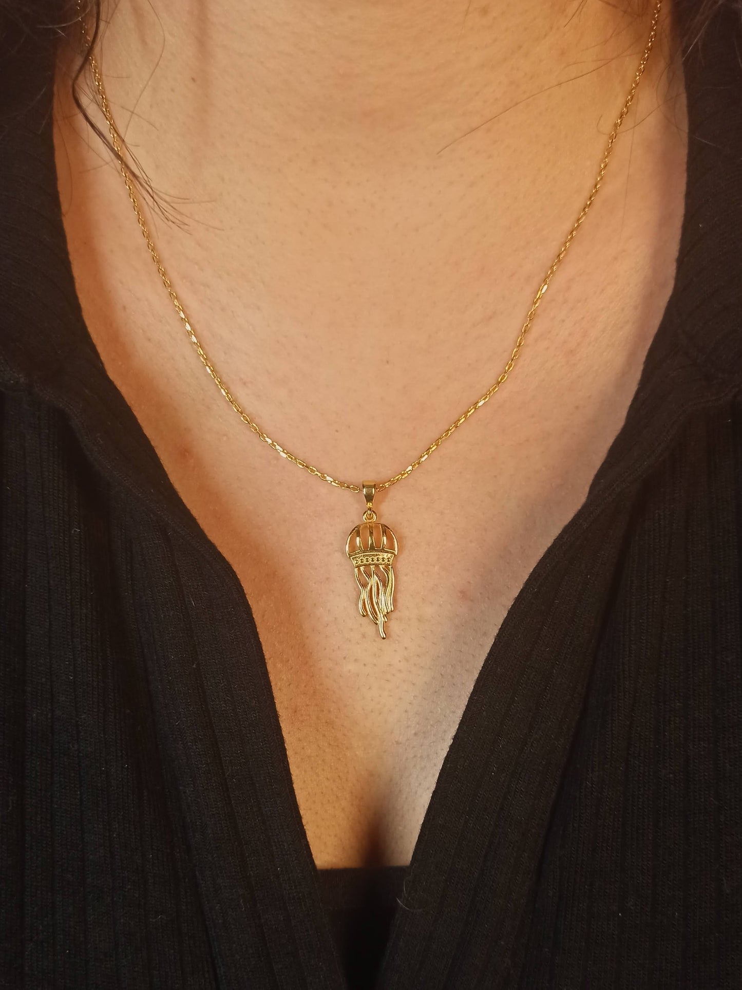 Gümüş Deniz Anası Kolye