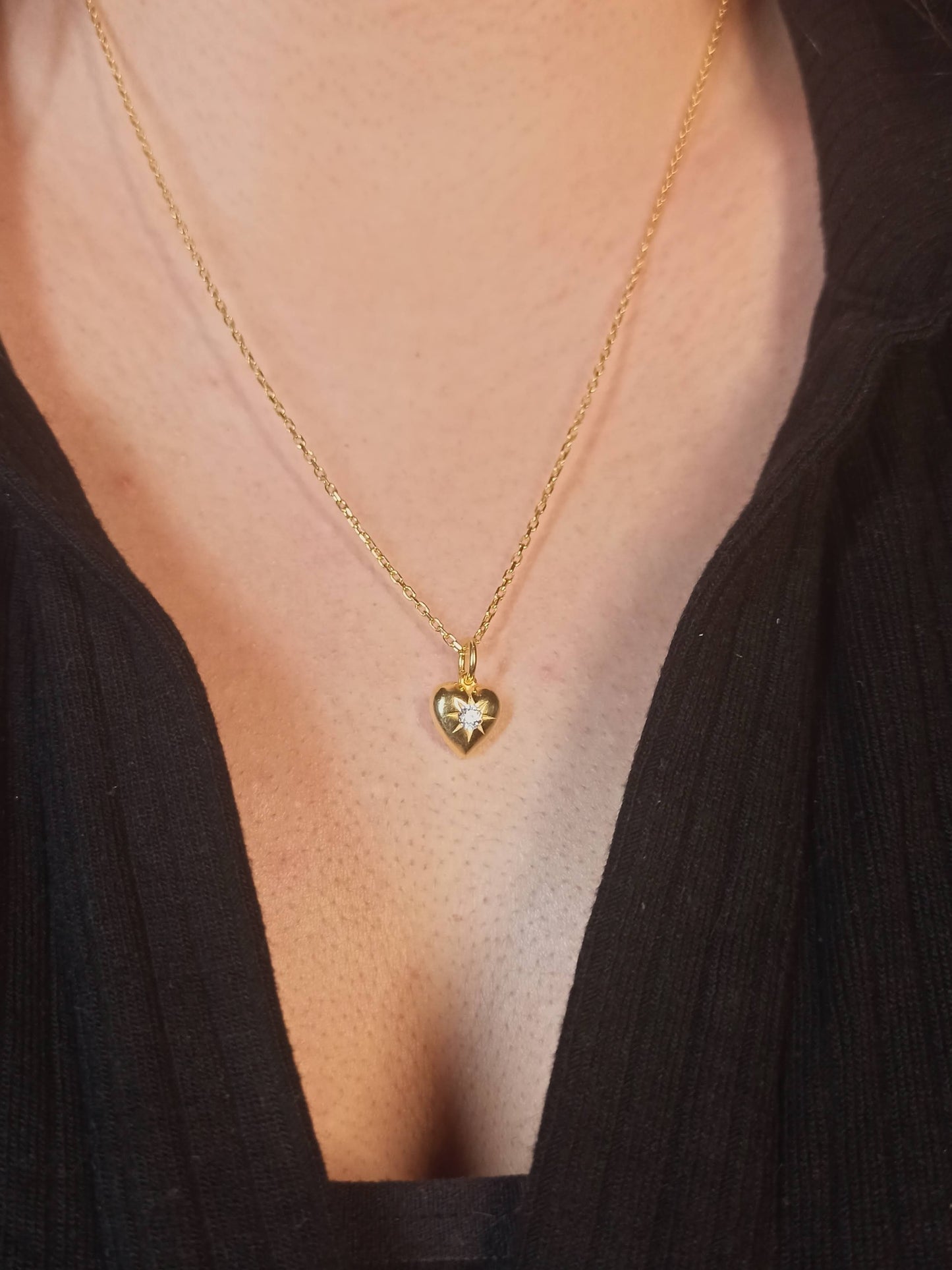 Taşlı Gümüş Kalp Kolye