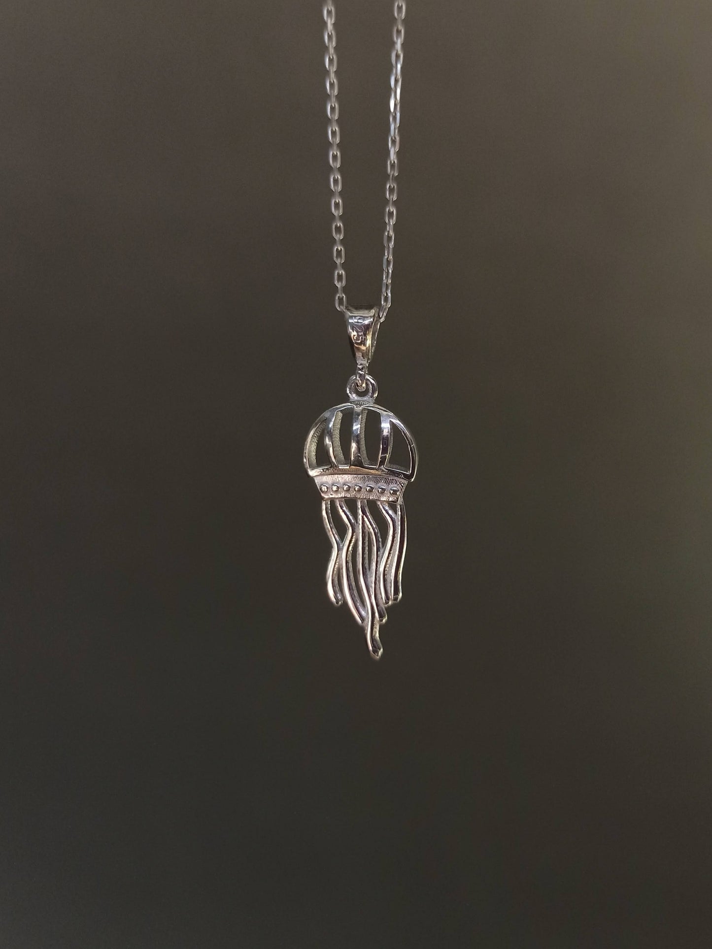 Gümüş Deniz Anası Kolye