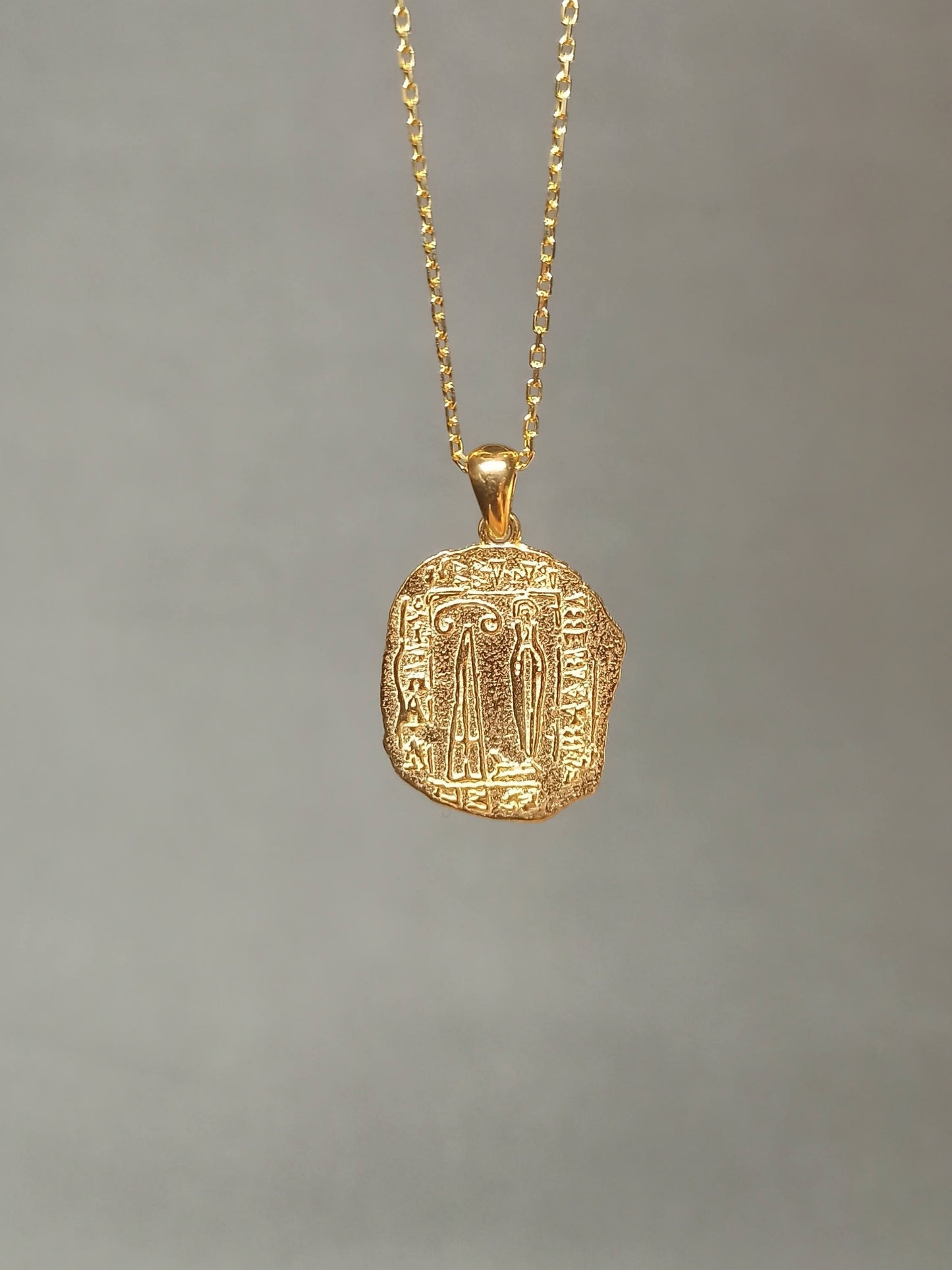 Antik Yazıt Gümüş Madalyon Kolye