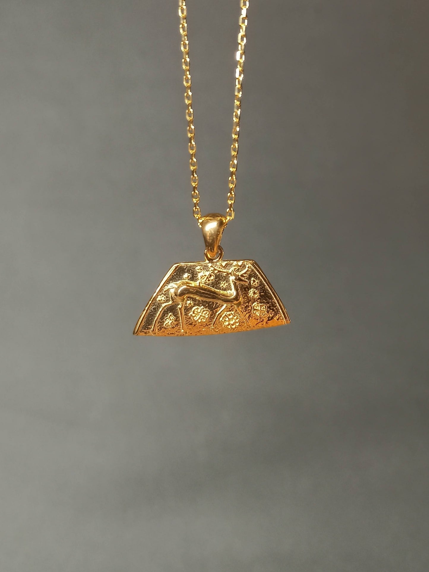 Antik Hitit Geyiği Gümüş Kolye