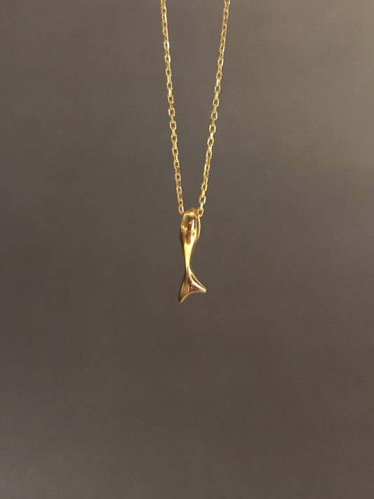 Minik Gümüş Balık Kolye