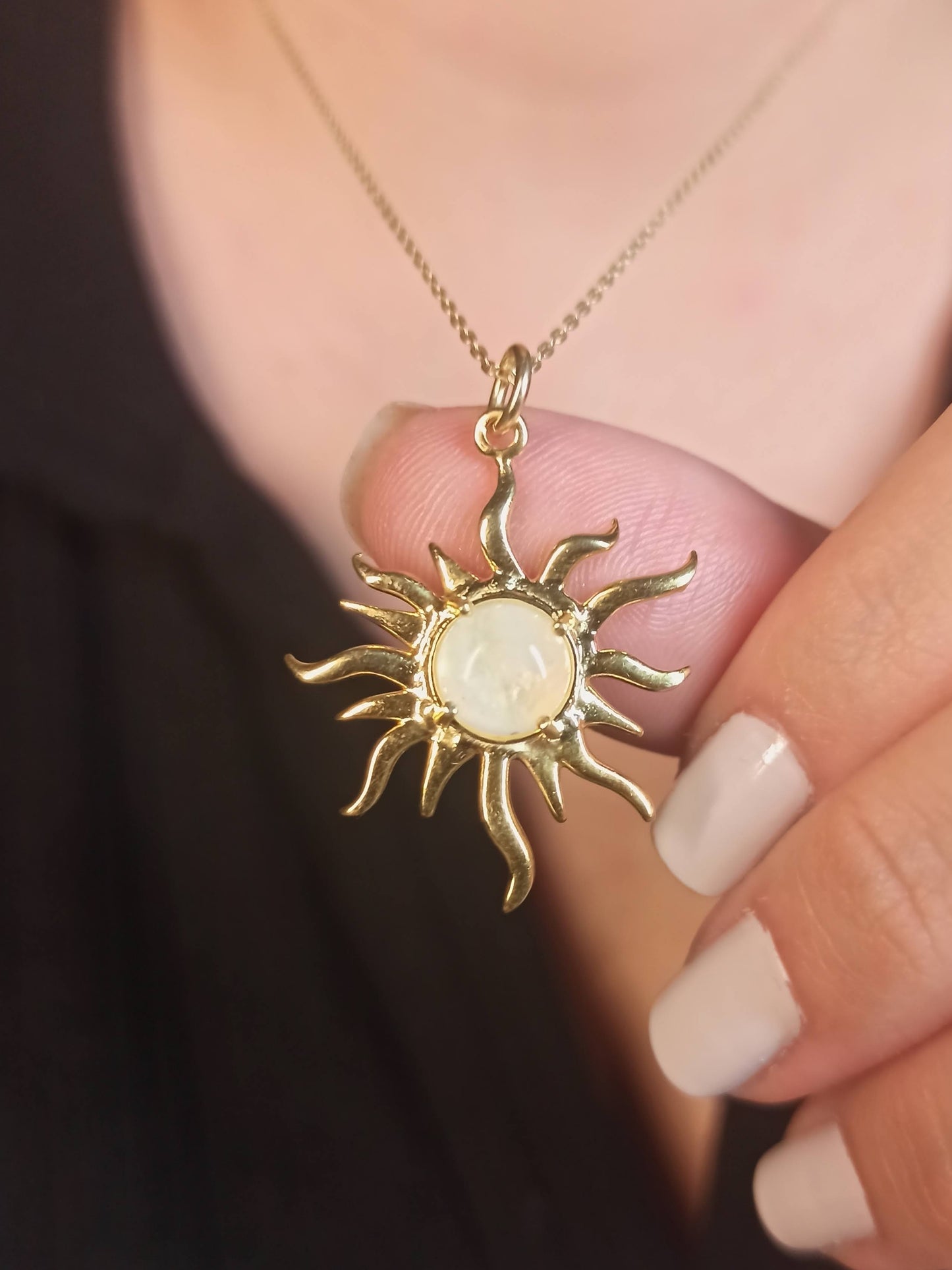 Ay Taşlı Gümüş Güneş Kolye