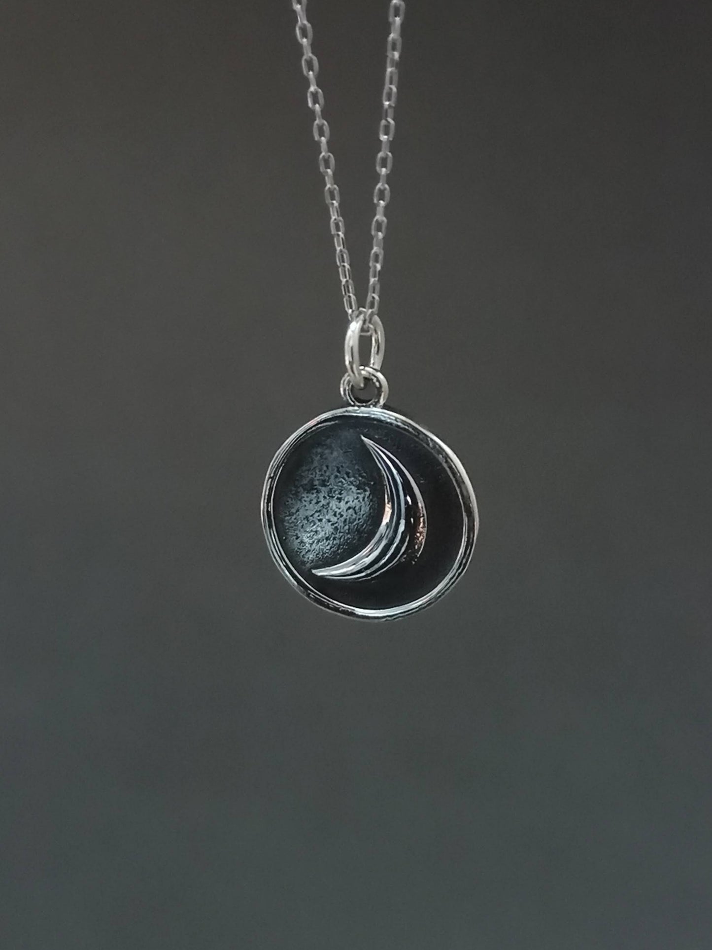 Çift Taraflı Ay ve Güneş Madalyon Kolye