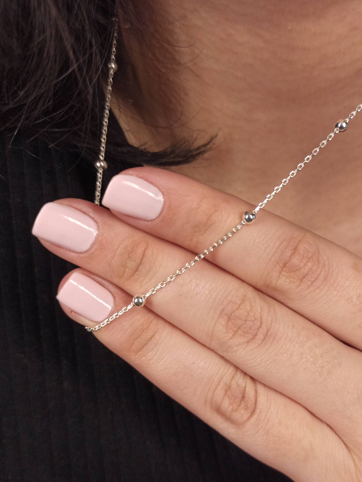 Gümüş Aralıklı Top Zincir Kolye