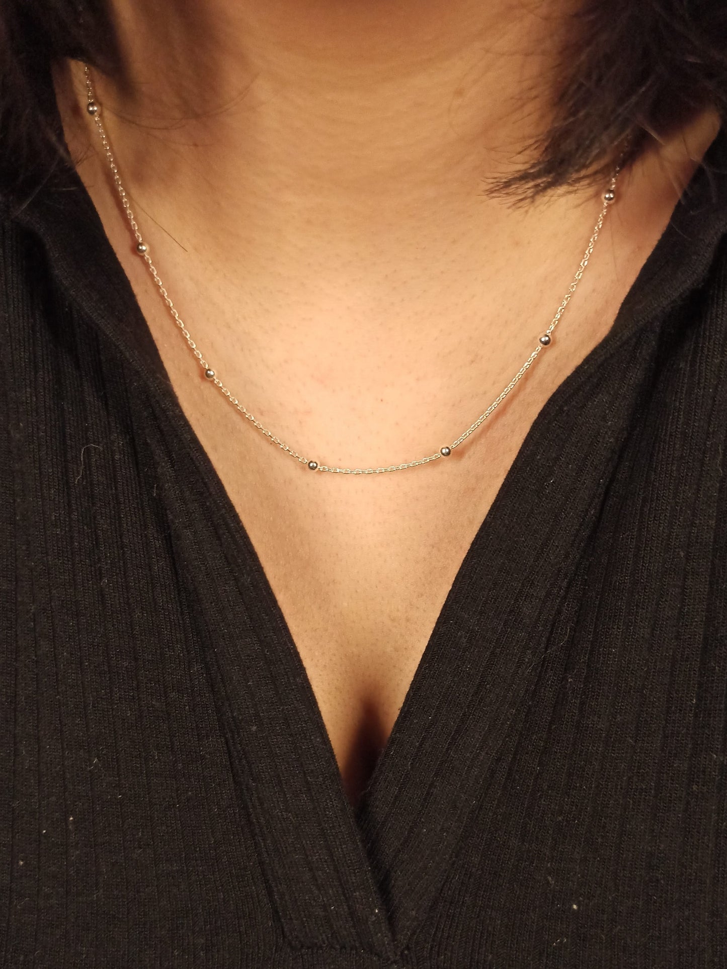 Gümüş Aralıklı Top Zincir Kolye