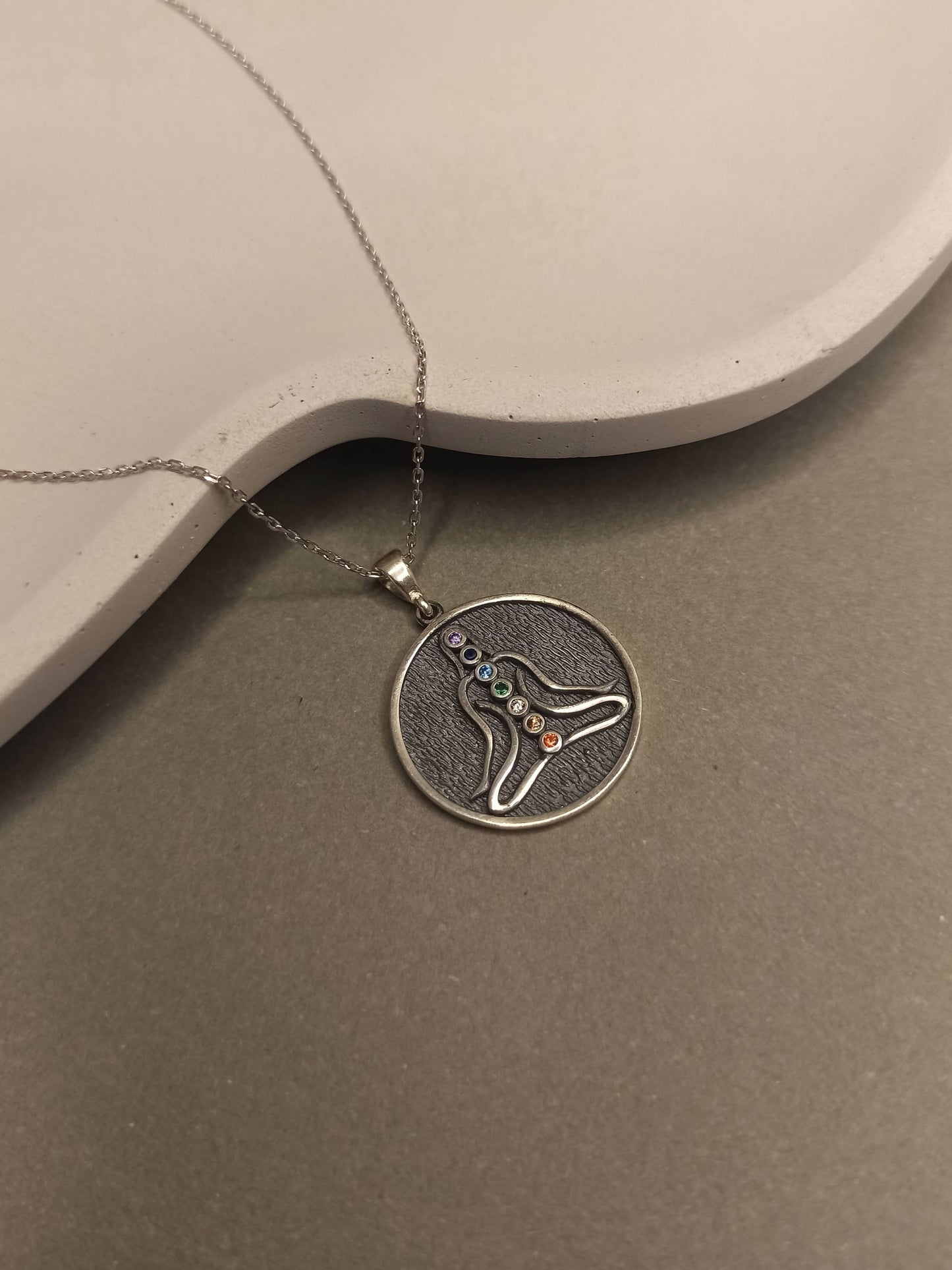 7 Çakra Taşlı Yogi Kolye , Gümüş