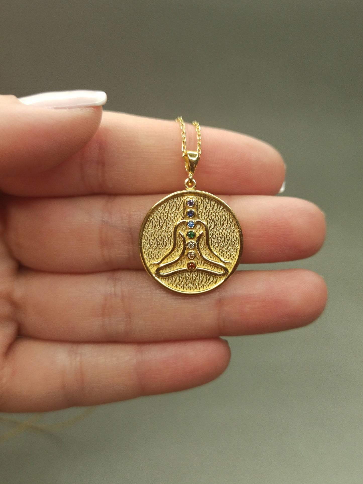 7 Çakra Taşlı Yogi Kolye , Altın Kaplamalı Gümüş