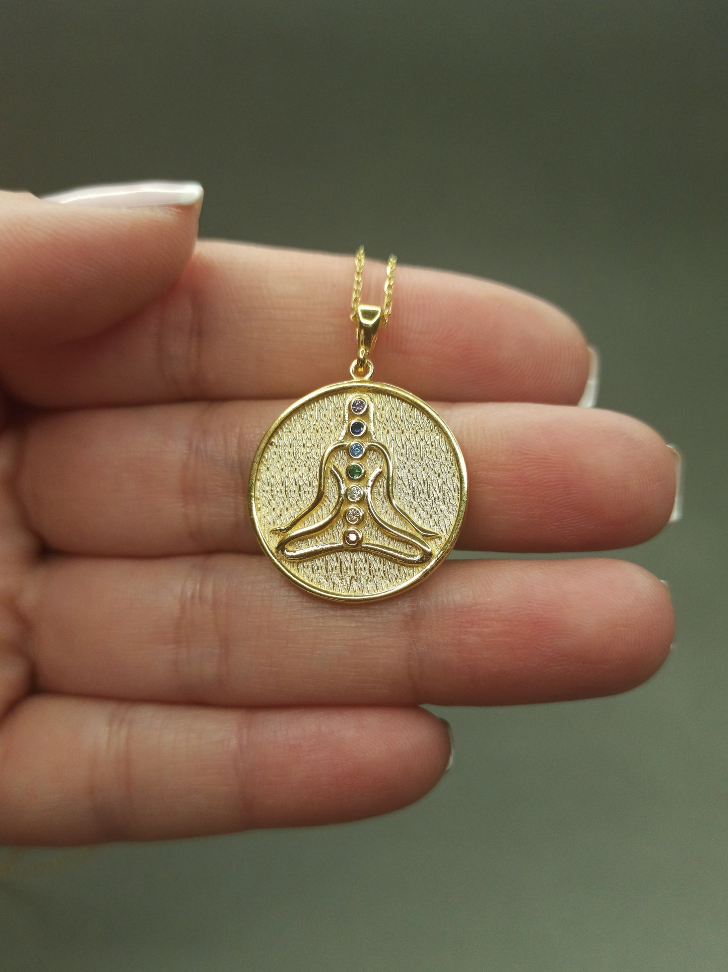 7 Çakra Taşlı Yogi Kolye , Altın Kaplamalı Gümüş