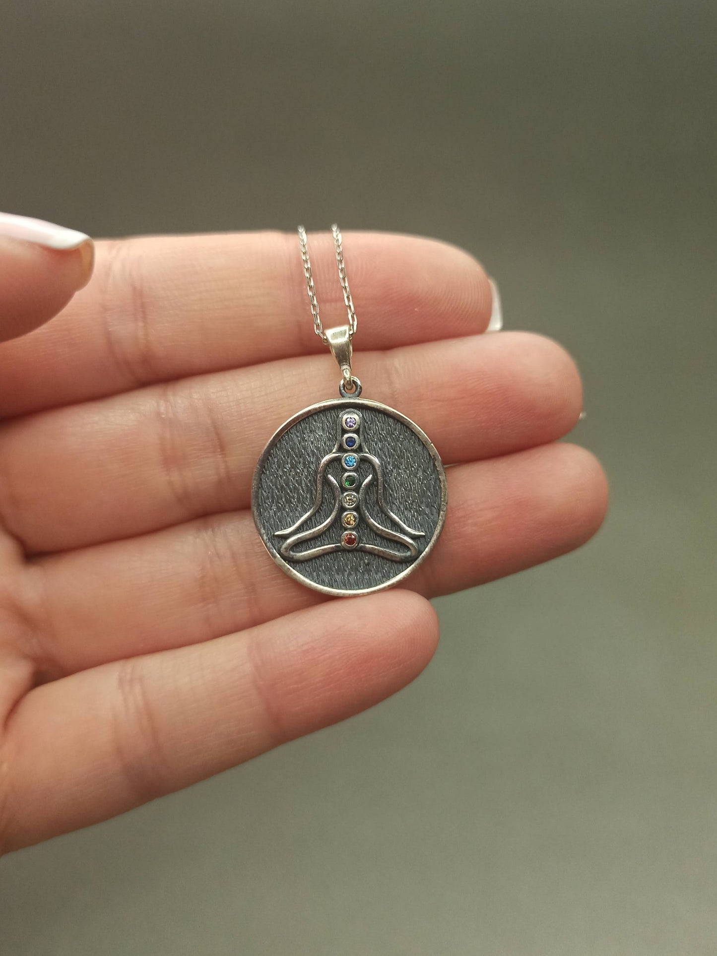 7 Çakra Taşlı Yogi Kolye , Gümüş