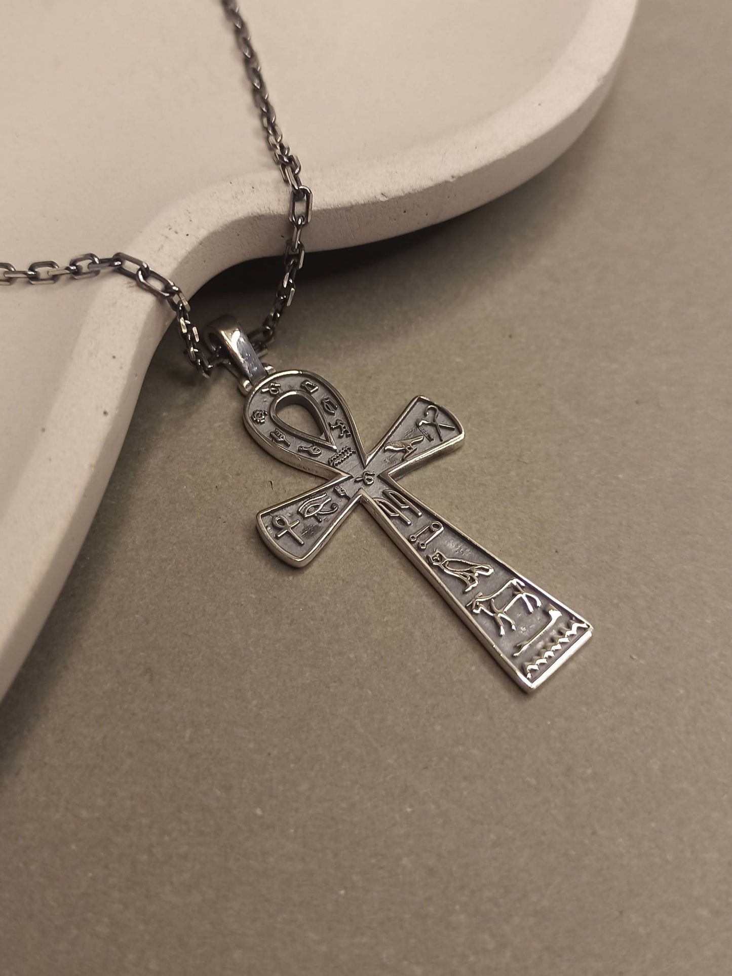 Hiyeroglif İşlemeli Gümüş Ankh Kolye