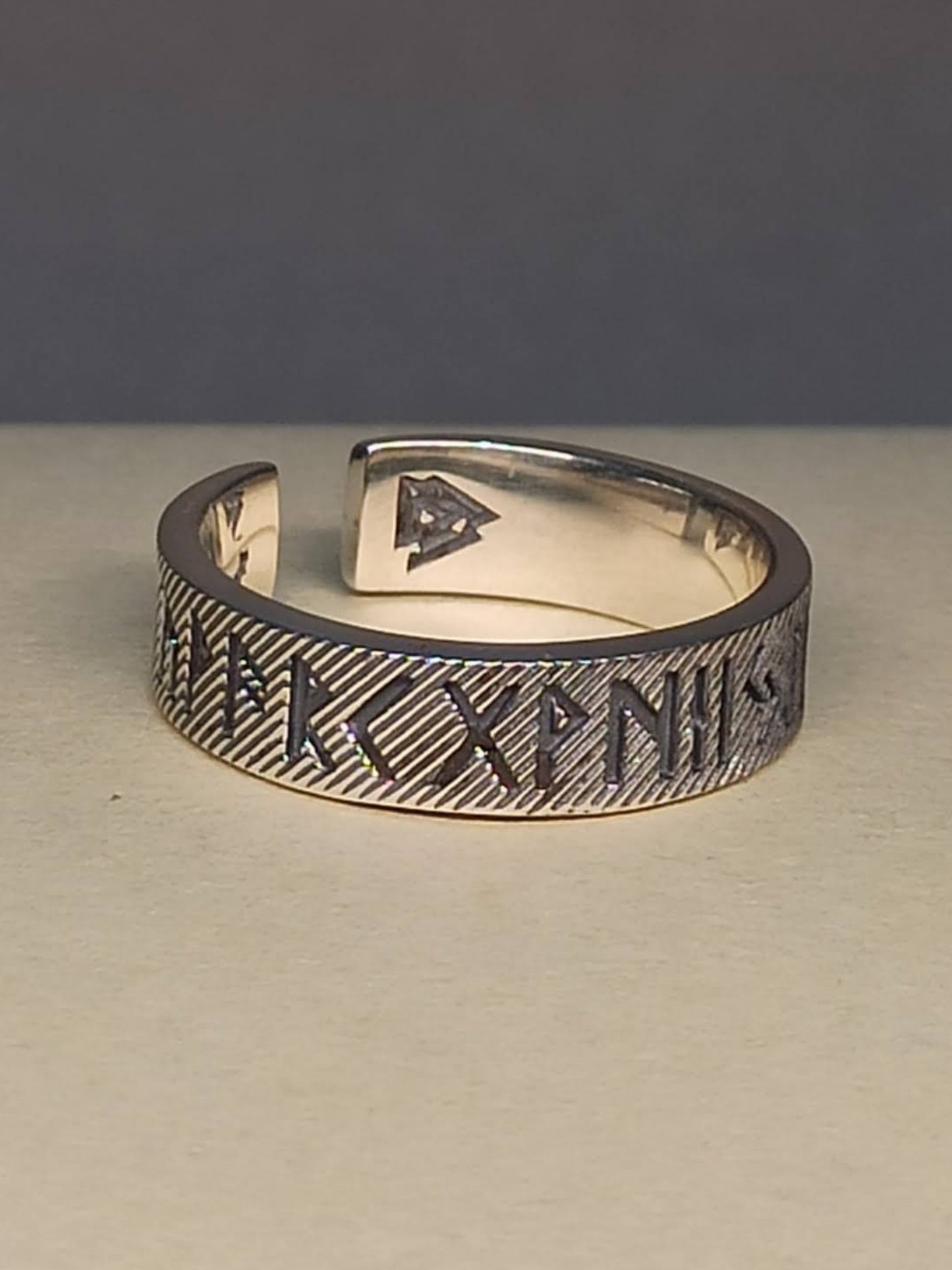 Gümüş Run Alfabesi Yüzük | 24 Futhark Runu İşlemeli Ayarlanabilir Viking Yüzüğü