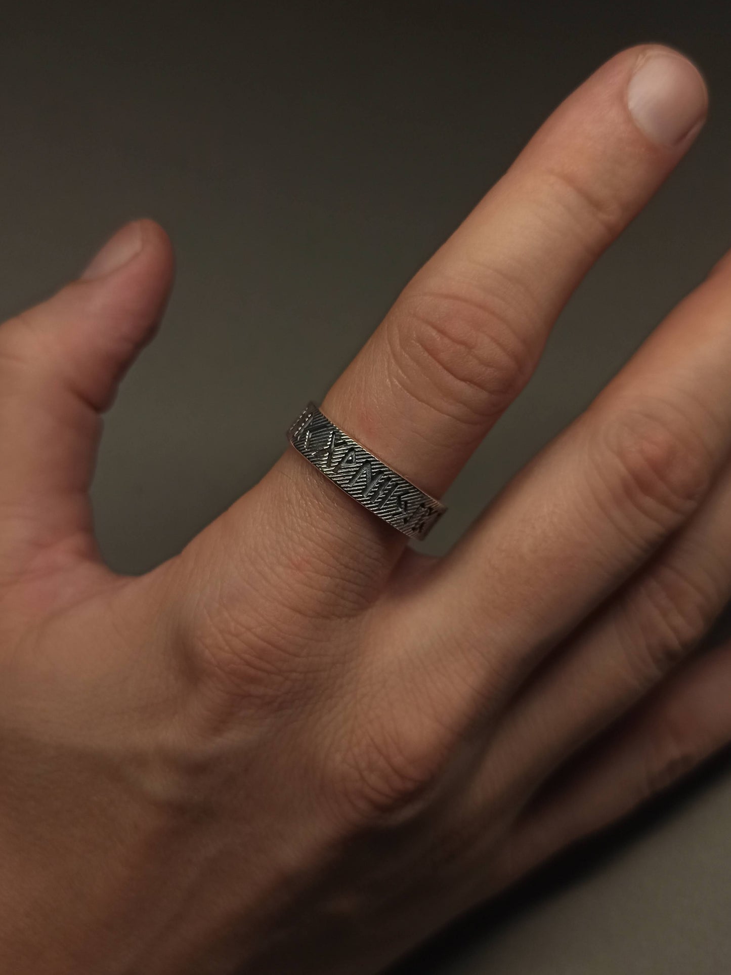 Gümüş Run Alfabesi Yüzük | 24 Futhark Runu İşlemeli Ayarlanabilir Viking Yüzüğü