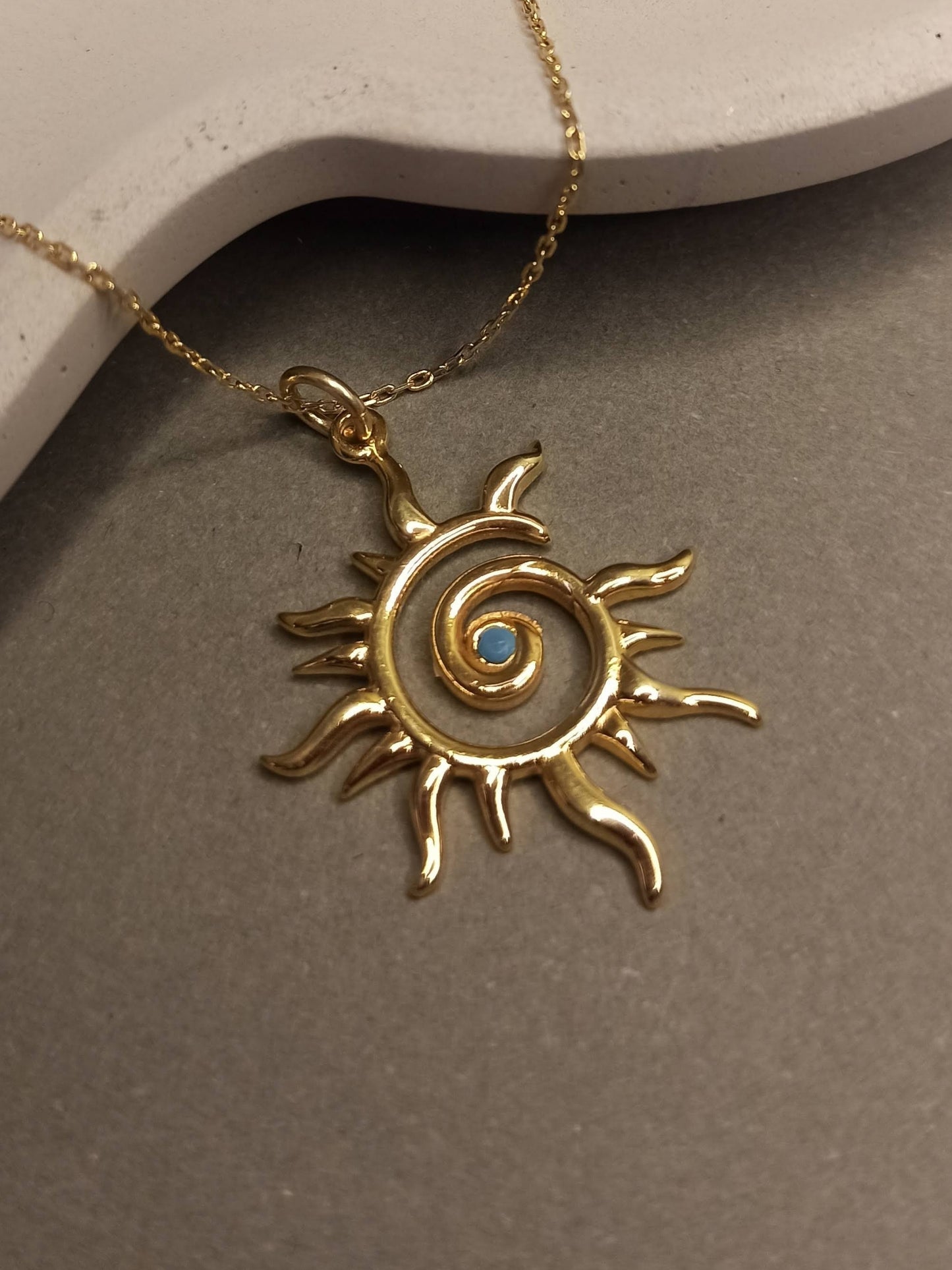 Gümüş Spiral Güneş Kolye