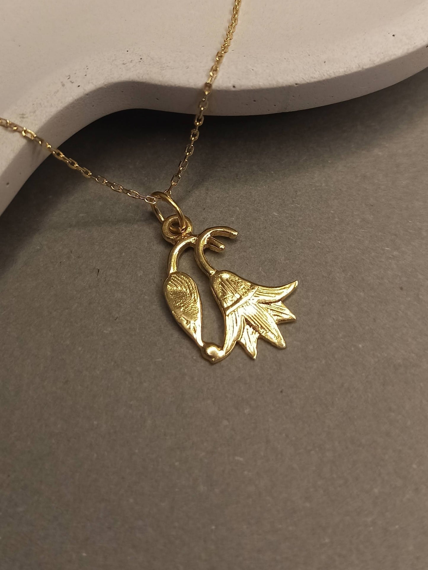 Gümüş Antik Mısır Ters Lale Kolye