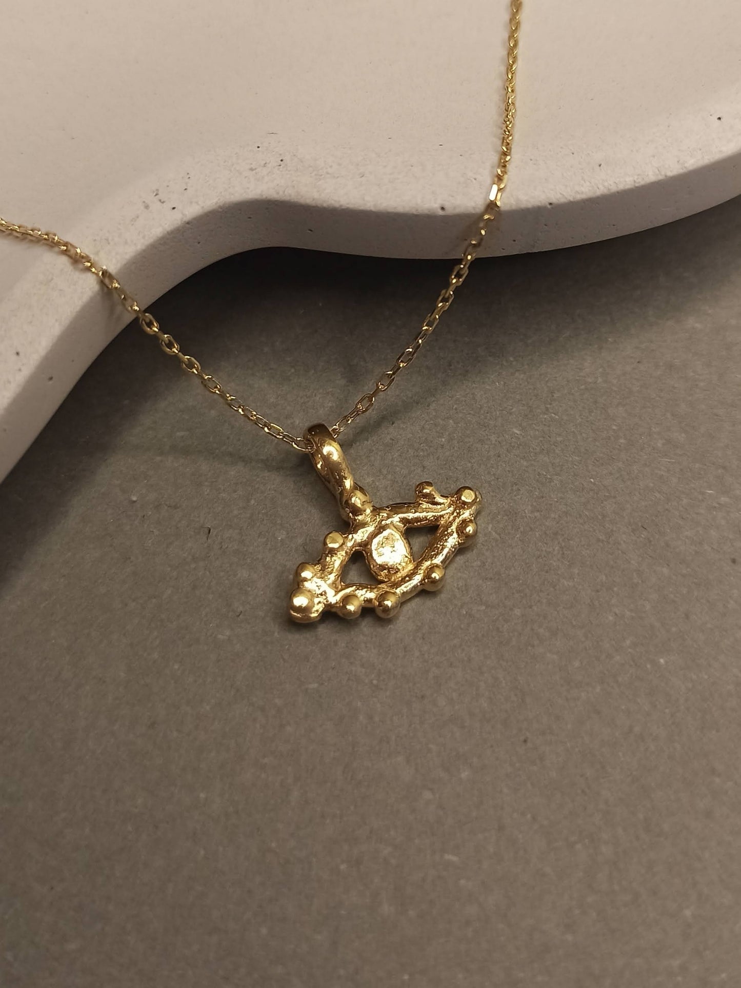 Gümüş Antik Göz Kolye | Nazarlık ve Koruma Sembolü