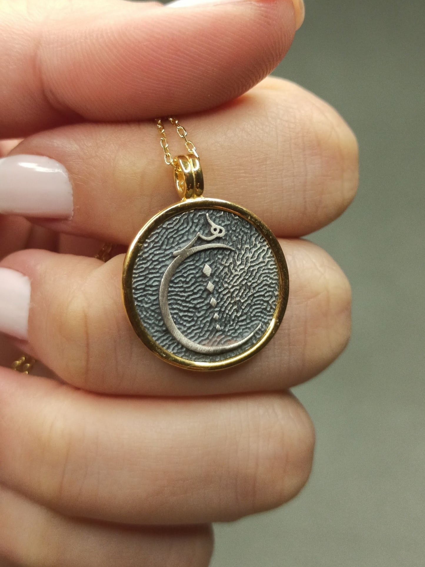 Rumi Hiçlik Kolye, Hiç Kolye