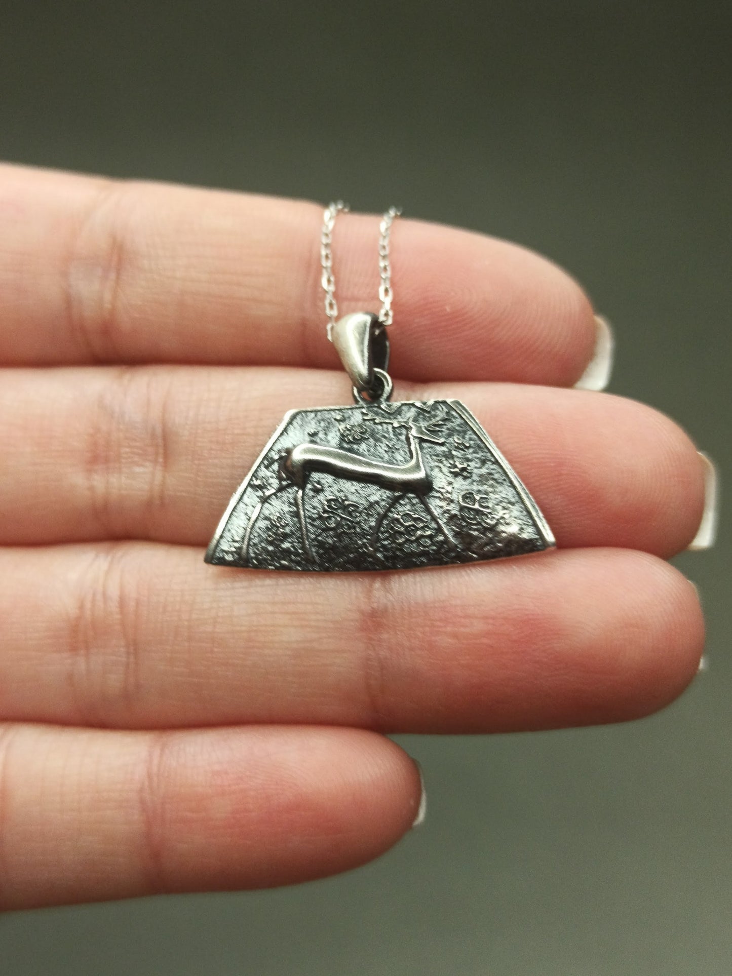 Antik Hitit Geyiği Gümüş Kolye