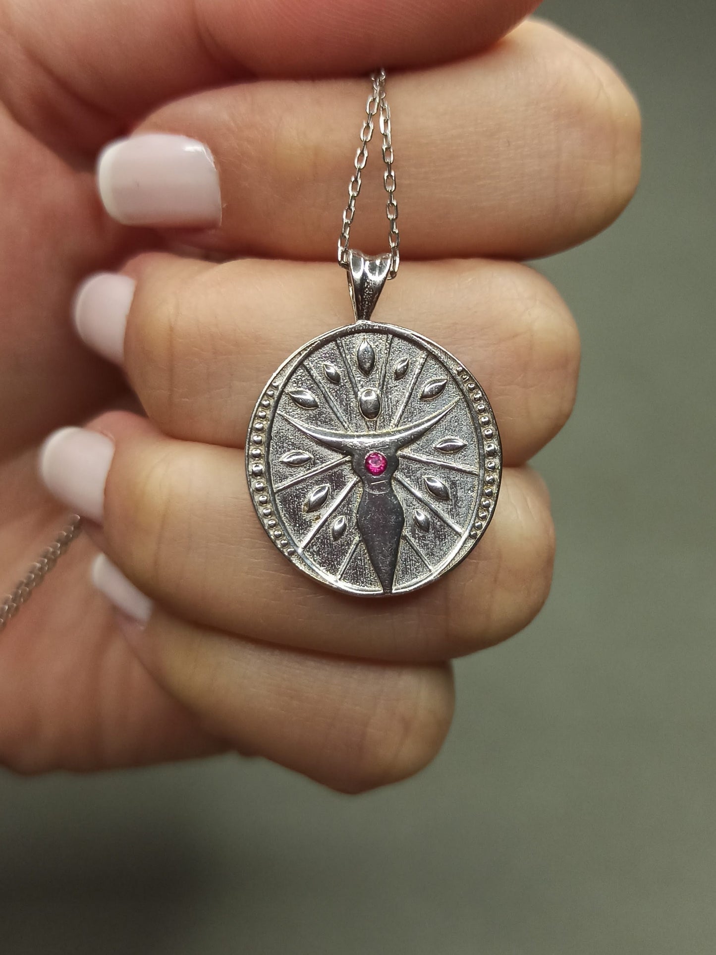 Gümüş Tanrıça Kybele Kolye