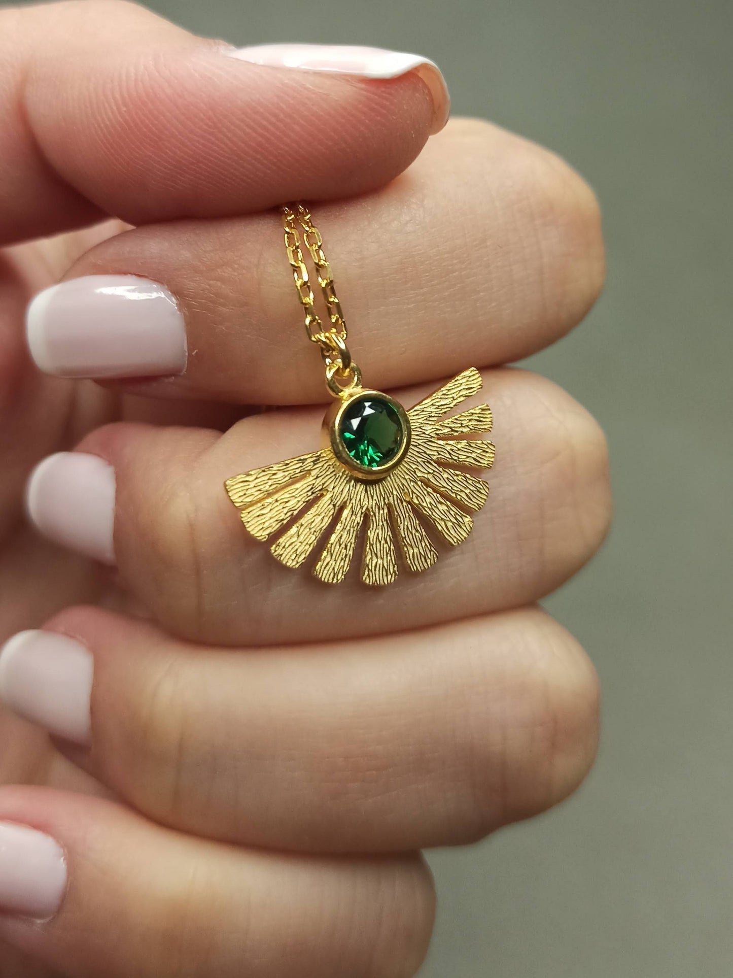 Güneş Formlu Japon Yelpazesi Kolye